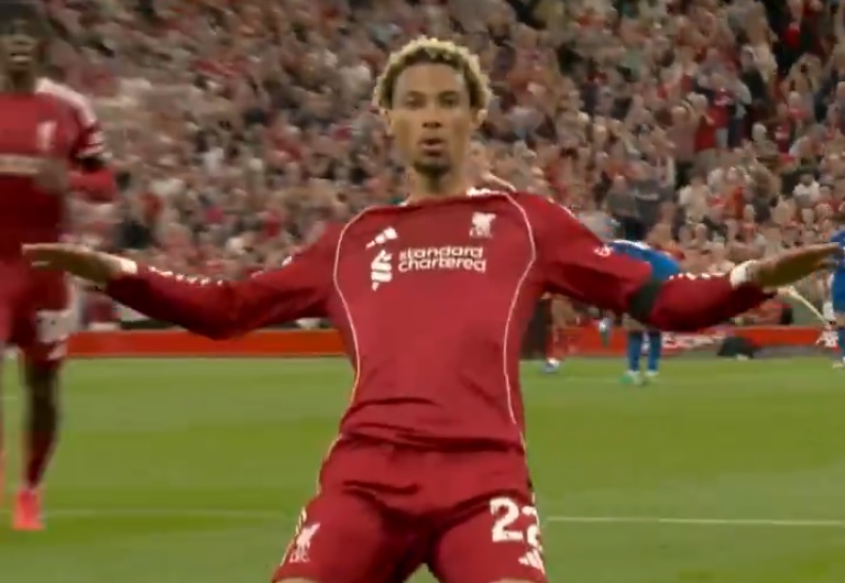 Pierwszy gol sezonu Premier League! Nowa gwiazda Liverpoolu już się spłaca [WIDEO]