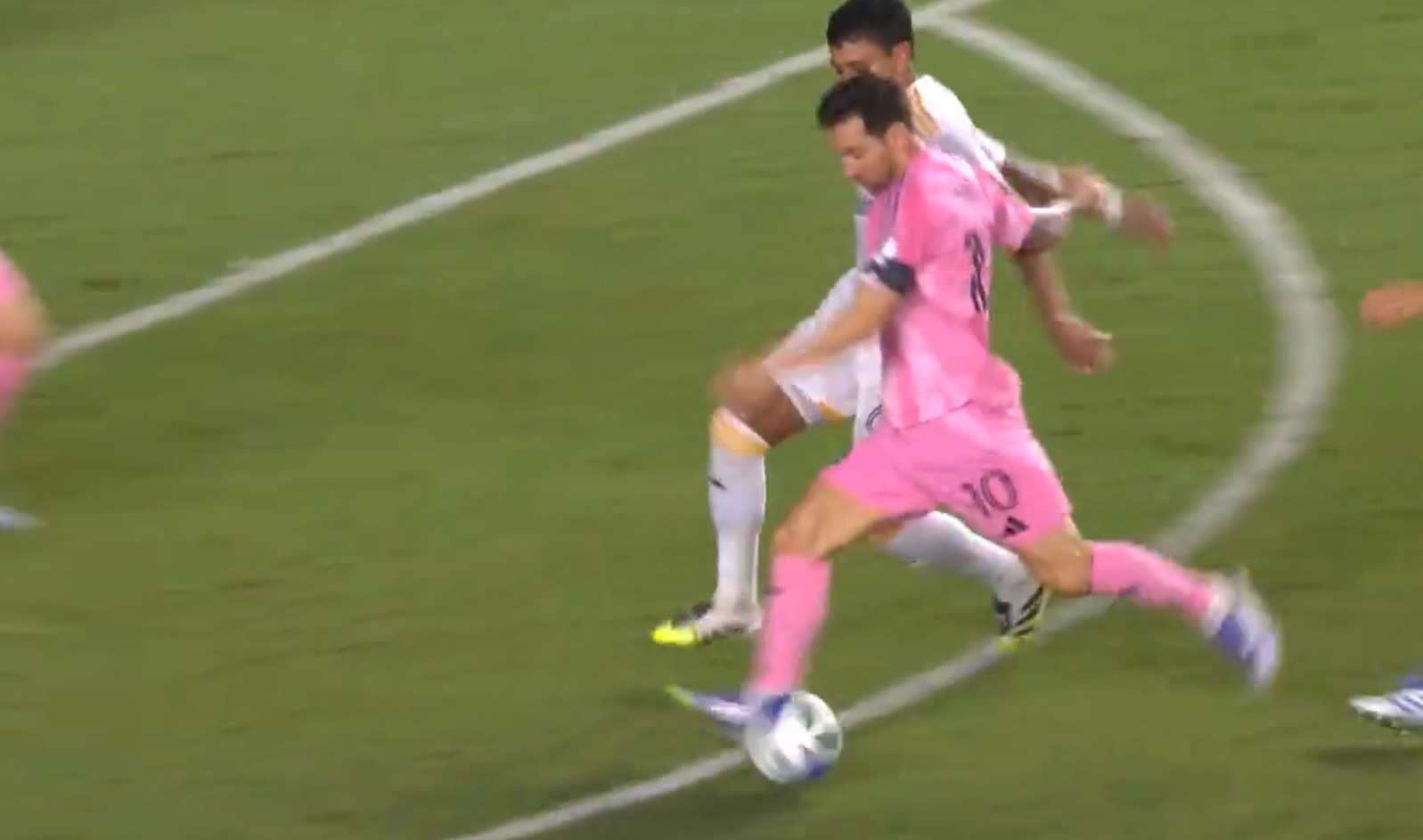 Messi wrócił po kontuzji i już strzela. Prawdziwe wejście smoka [WIDEO]
