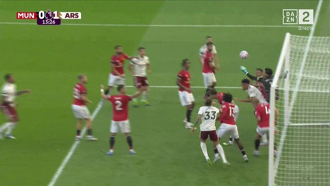 Co to było?! Koszmar bramkarza Manchesteru United [WIDEO]