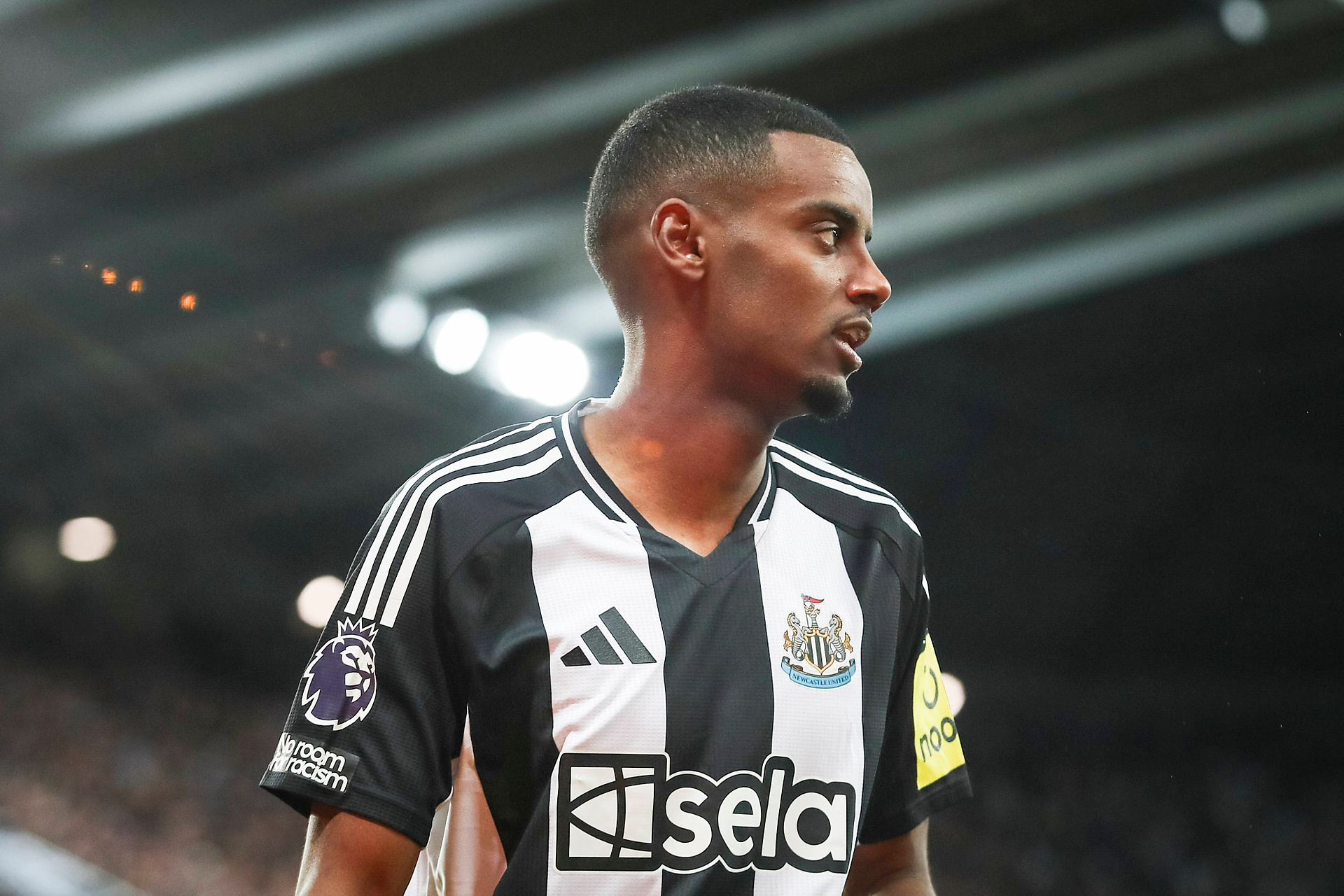 Isak nie wytrzymał. Oficjalne oświadczenie ws. odejścia z Newcastle