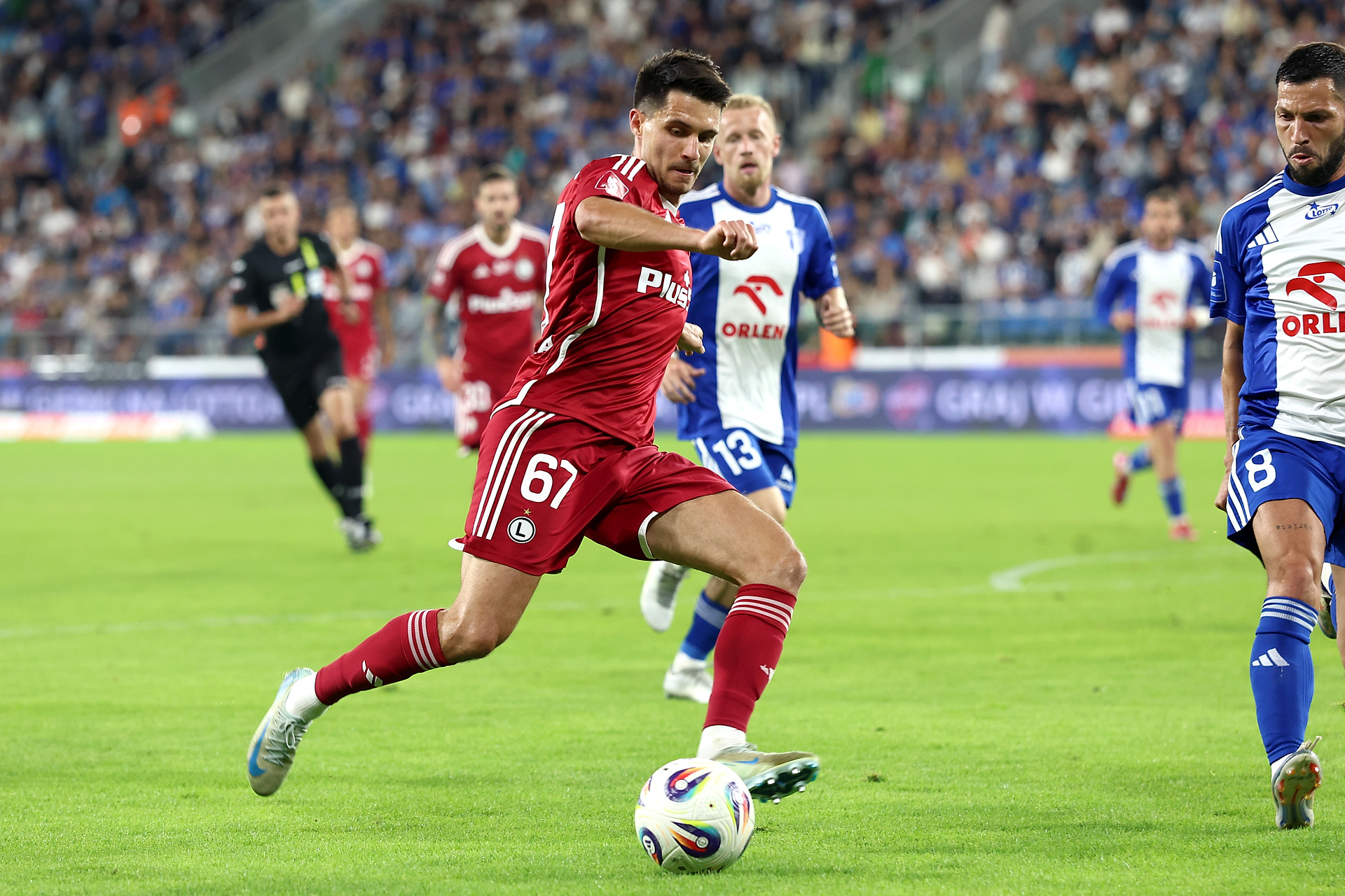 Gdy Legia to robi, głowa aż boli. Mecz w mecz to samo, liczby są fatalne