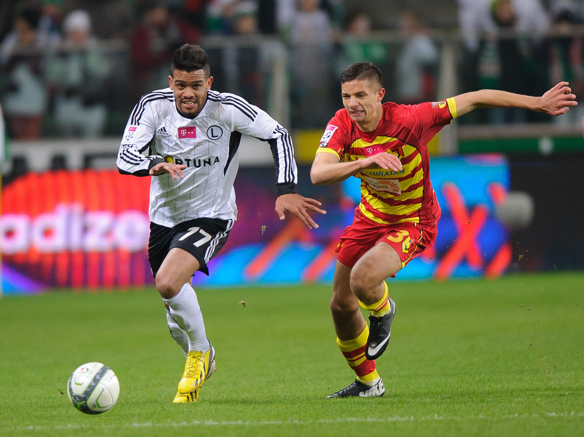 Transferowy flop Legii wciąż gra. Niebywałe, ile klubów zwiedził