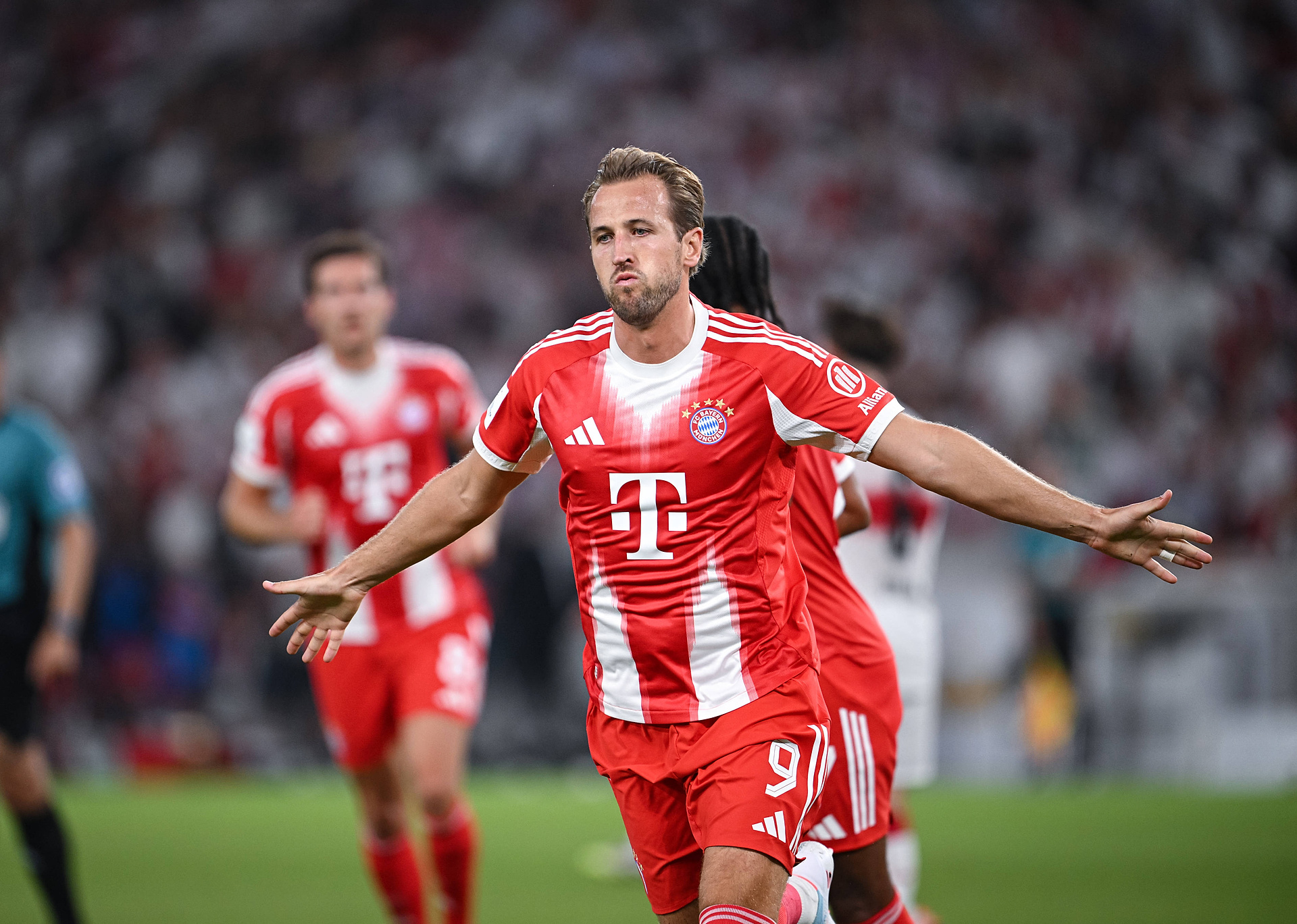 Bayern zdemolował Lipsk. Hat-trick Kane'a w pierwszej kolejce [WIDEO]