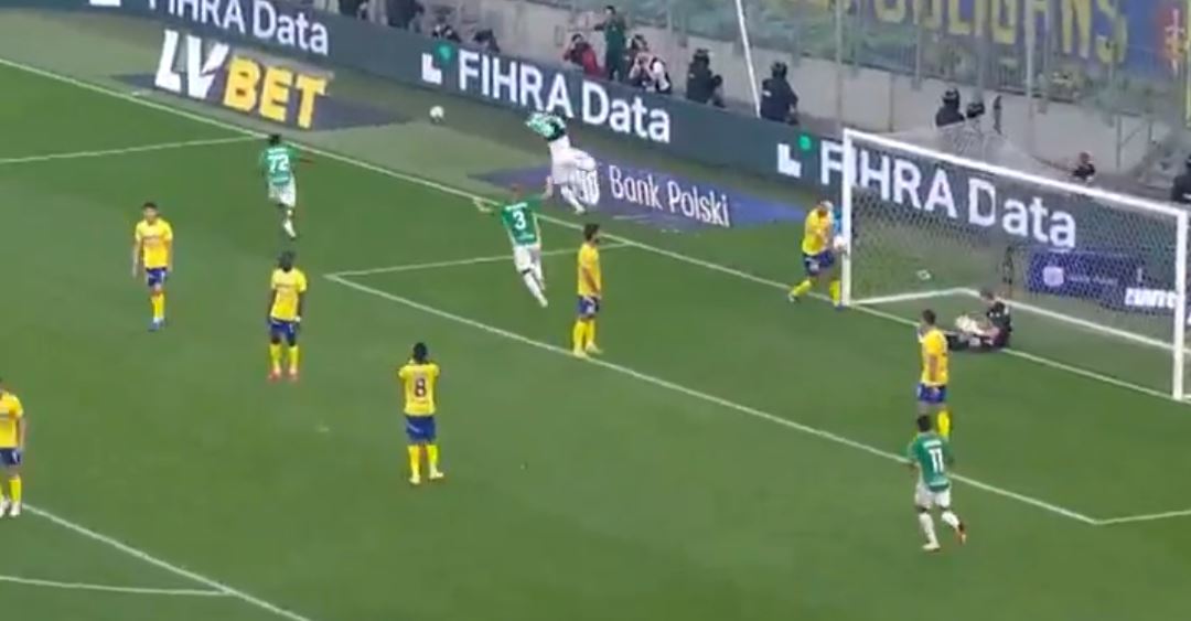 Lechia rządzi w Trójmieście! Pierwsza wygrana w sezonie - i to w derbach [WIDEO]