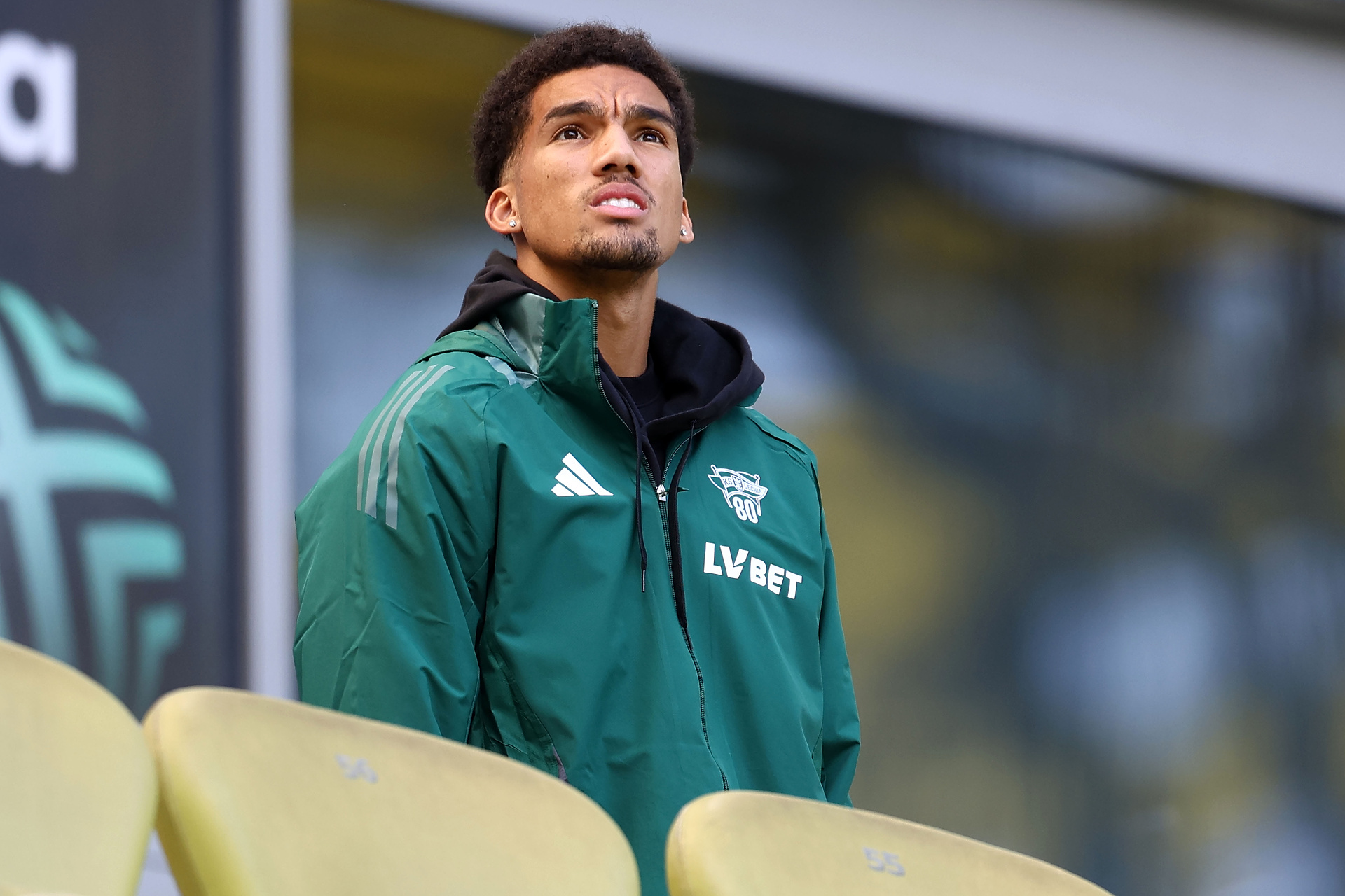 Piłkarz klubu Premier League zagra w Lechii. Już oficjalnie