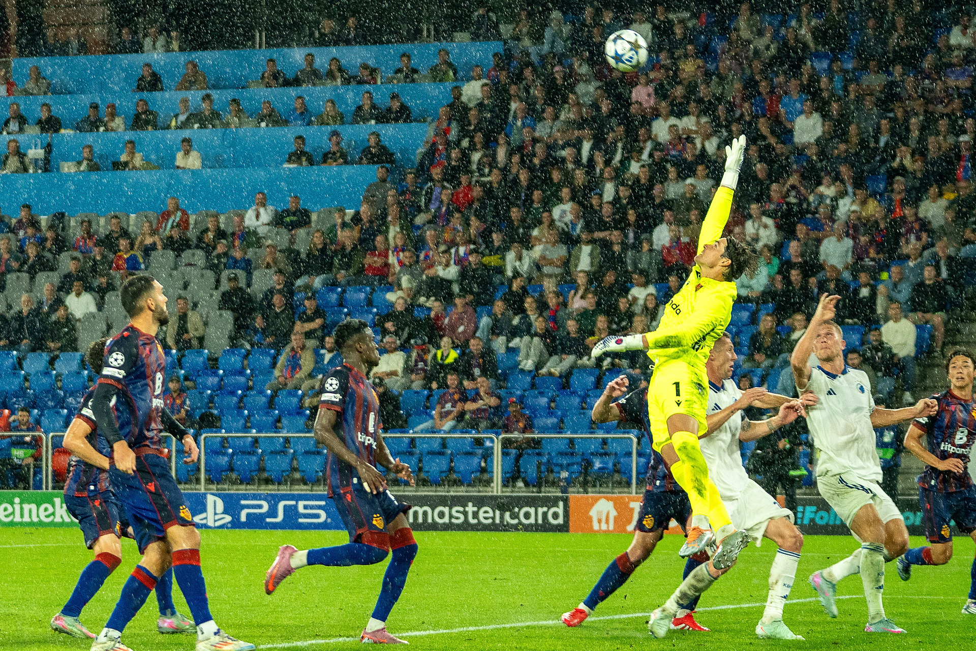 Media: Pogoń szykuje kolejny hit! Chce króla strzelców z FC Kopenhagi