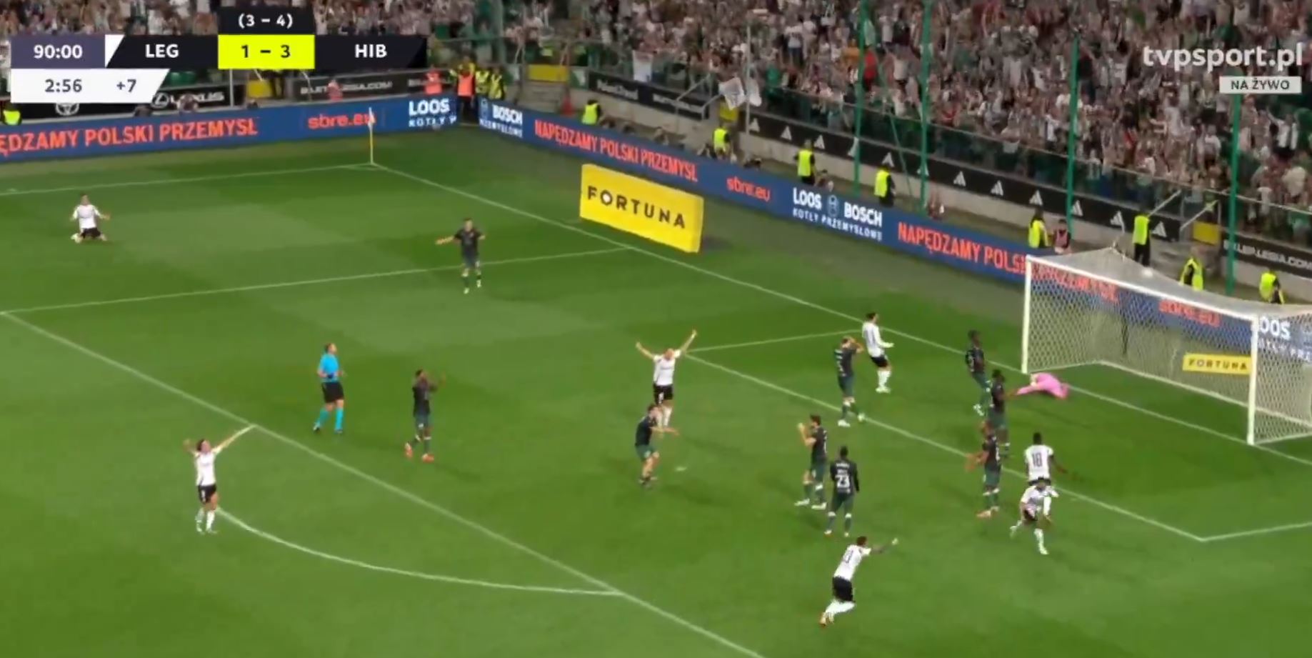 Ten gol uratował Legię! Łazienkowska eksplodowała [WIDEO]