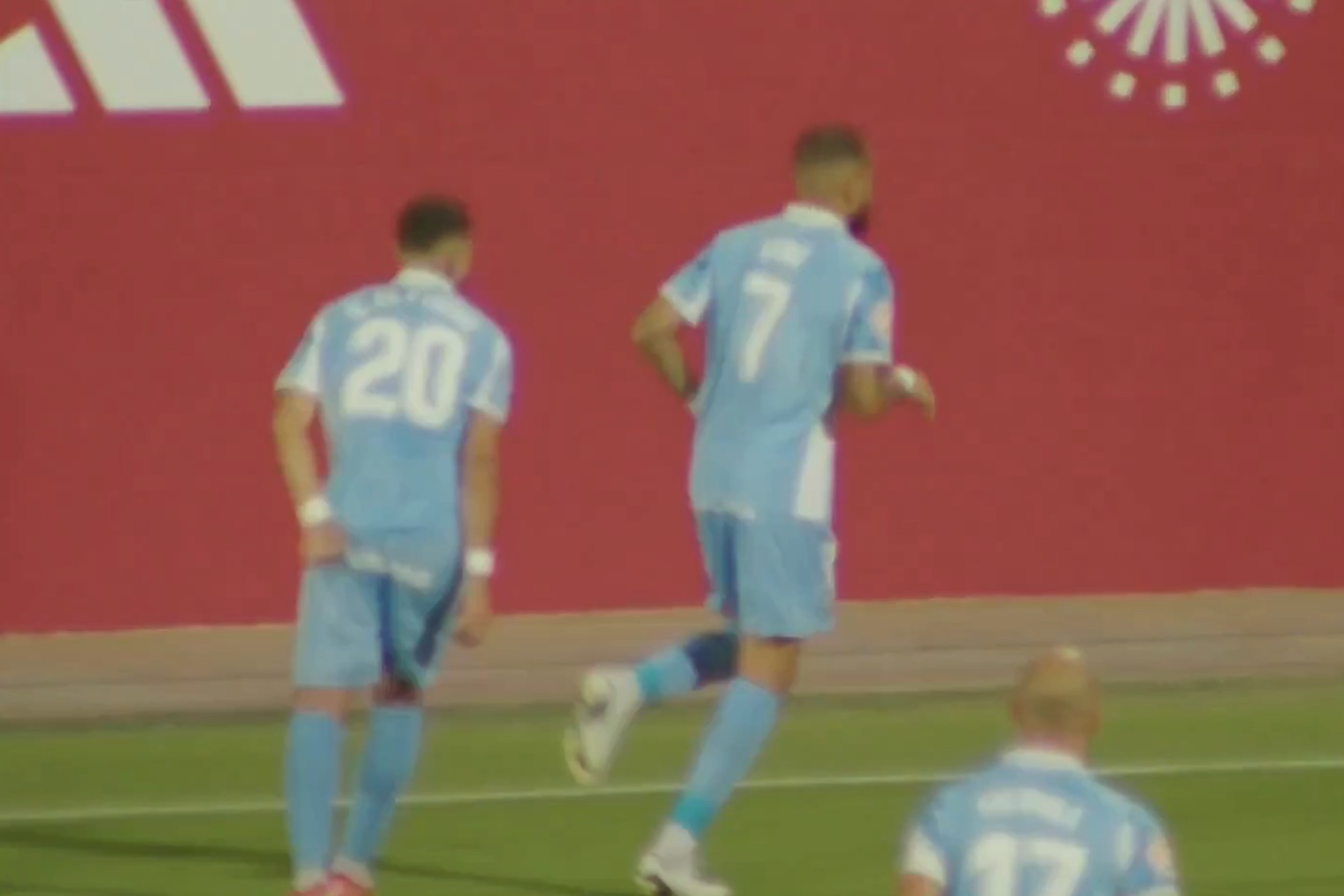 Ależ huknął! Niewypał Manchesteru United przypomniał o sobie kibicom [WIDEO]