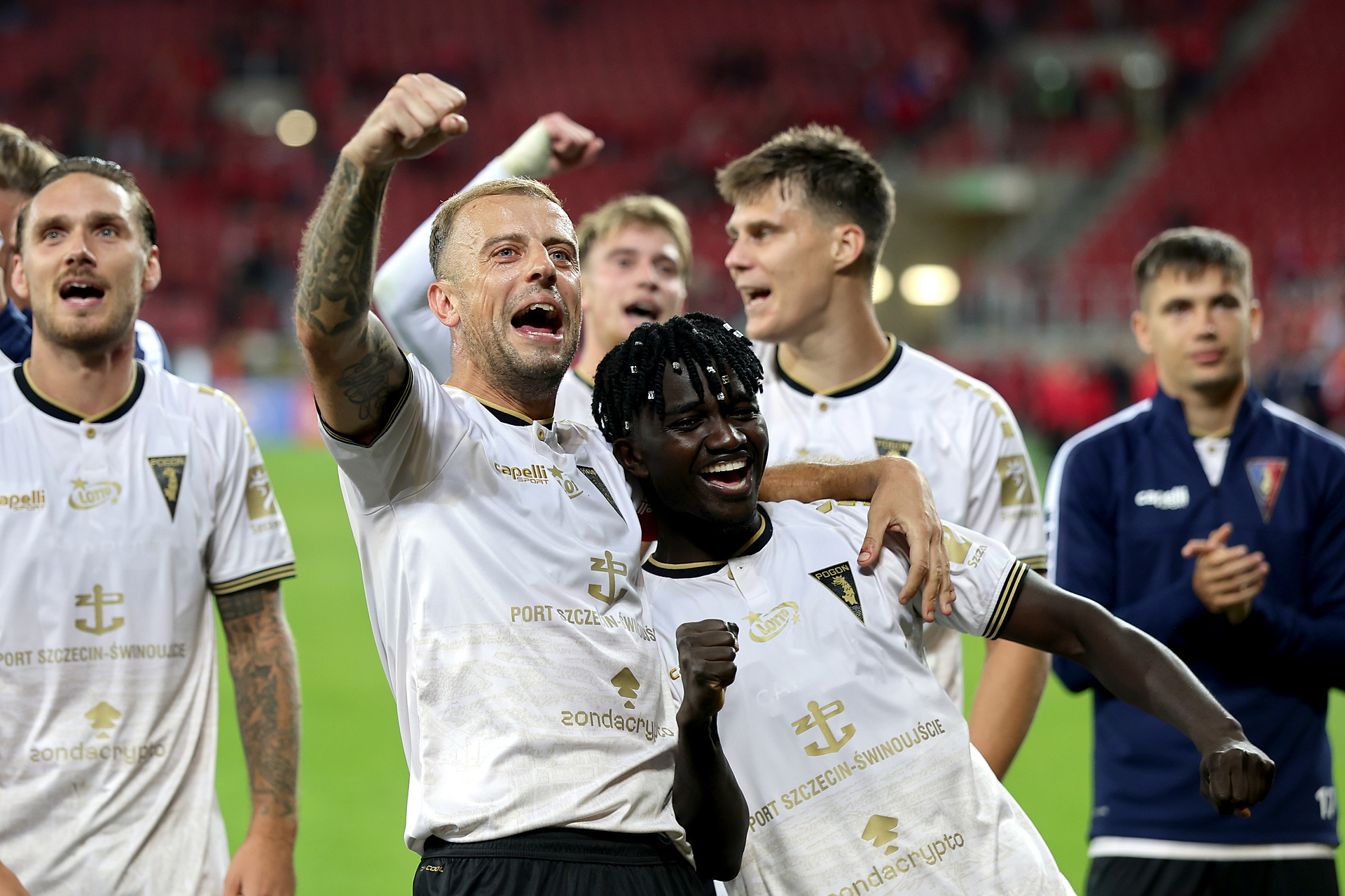 Emocje w Ekstraklasie! Pogoń wygrała z Rakowem, a Cracovia z Legią [RELACJA]