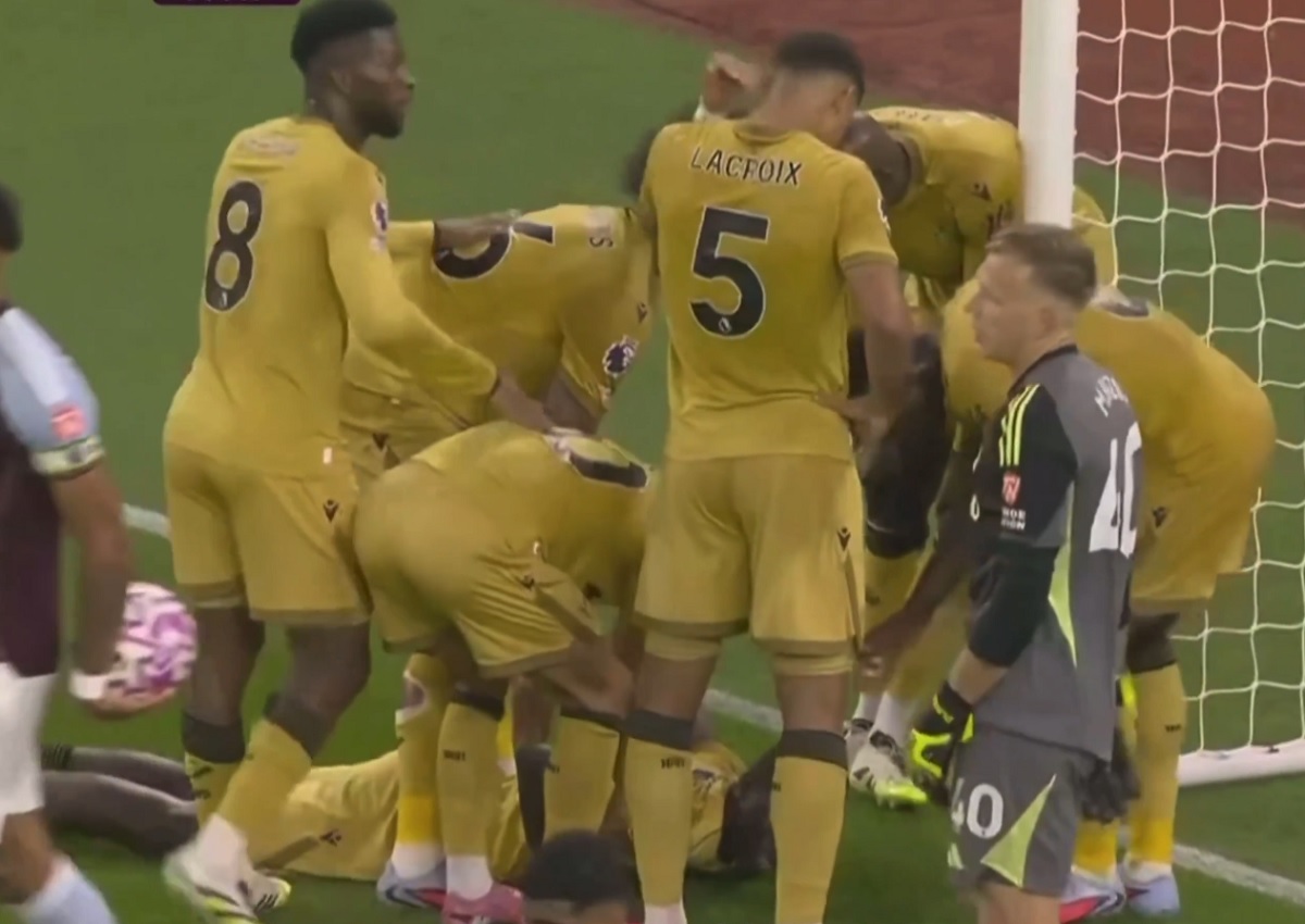 Absurdalne sceny w Premier League. Piłkarz napędził kolegom strachu [WIDEO]