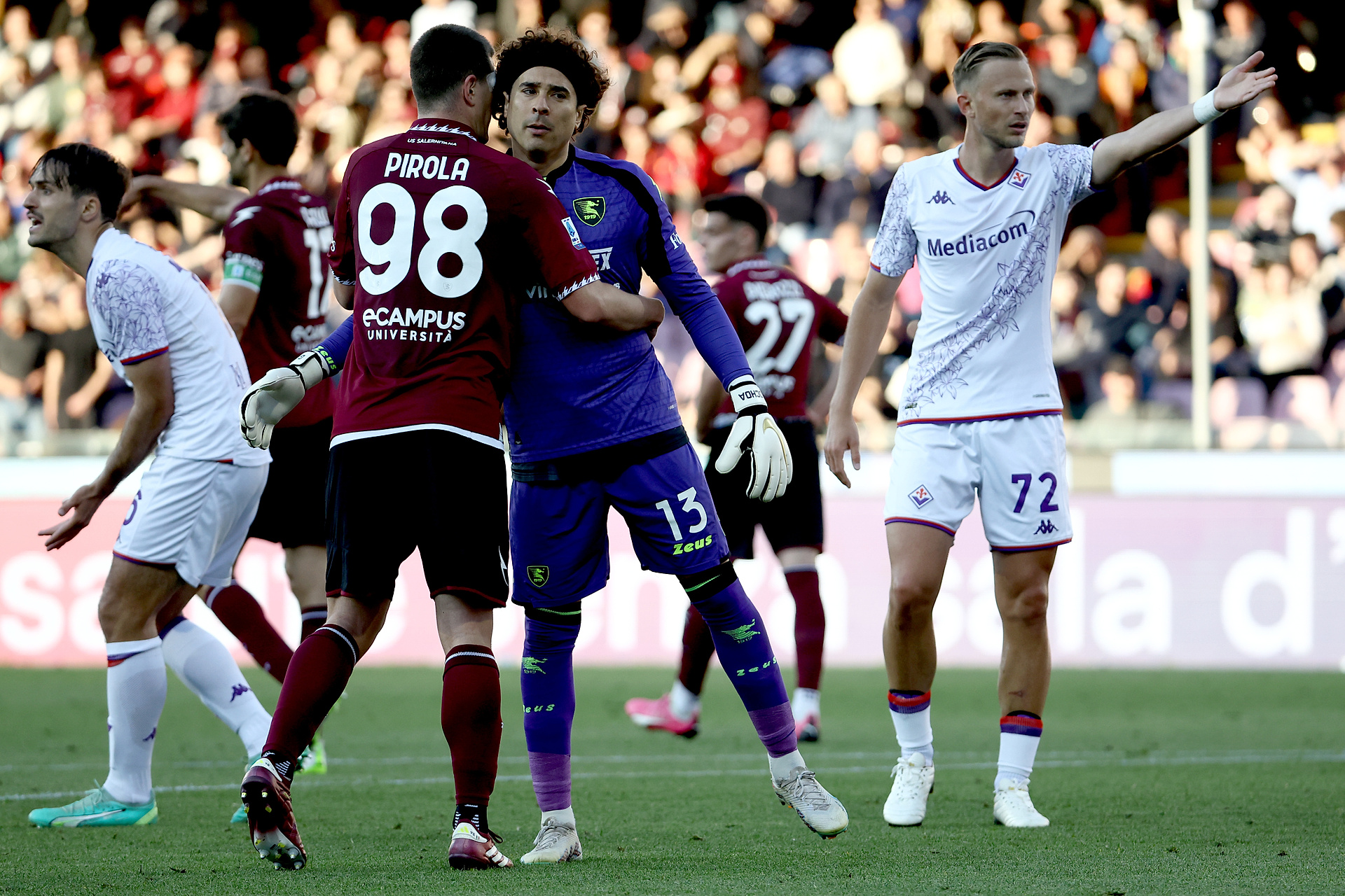 Media: Znany piłkarz "zniknął" podczas negocjacji z klubem. Kuriozum w Deadline Day