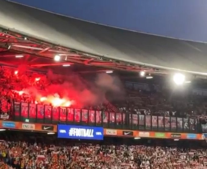 Ogień w Rotterdamie. "Znakomity doping Polaków" [WIDEO]