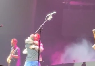 Piłkarz Realu skradł show na koncercie. Pojawił się na scenie [WIDEO]