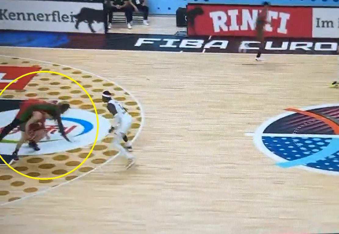 Kabaret na EuroBaskecie. Oni naprawdę wyszli z grupy? [WIDEO]