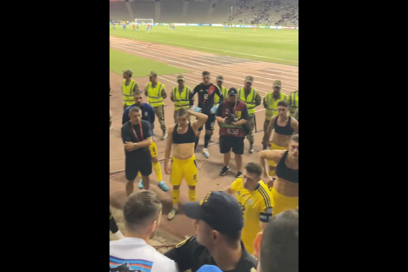 Gigantyczna wpadka Ukraińców. Kibice im nie odpuścili [WIDEO]