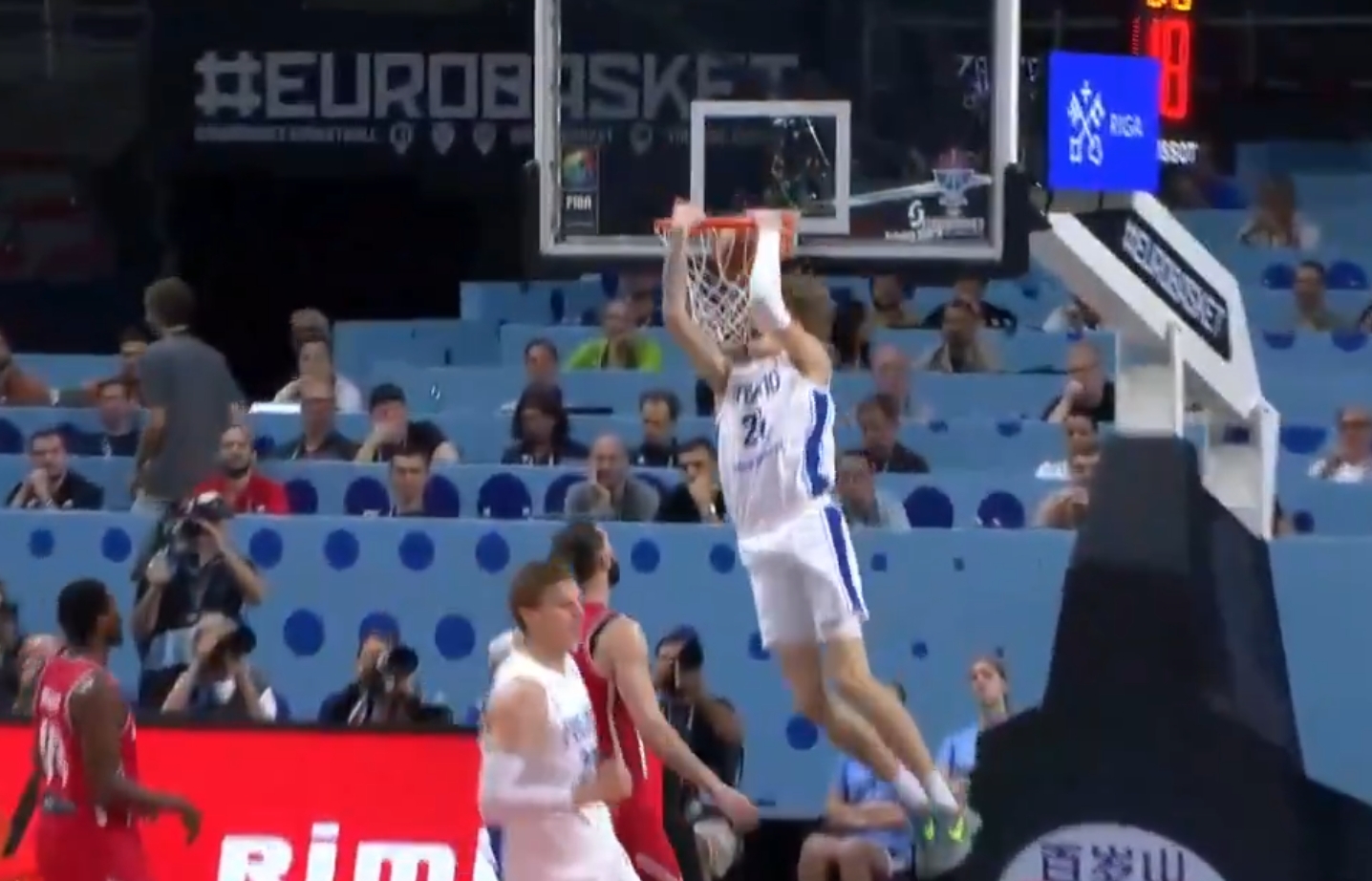 Historyczny występ na EuroBaskecie! Już są w półfinale [WIDEO]