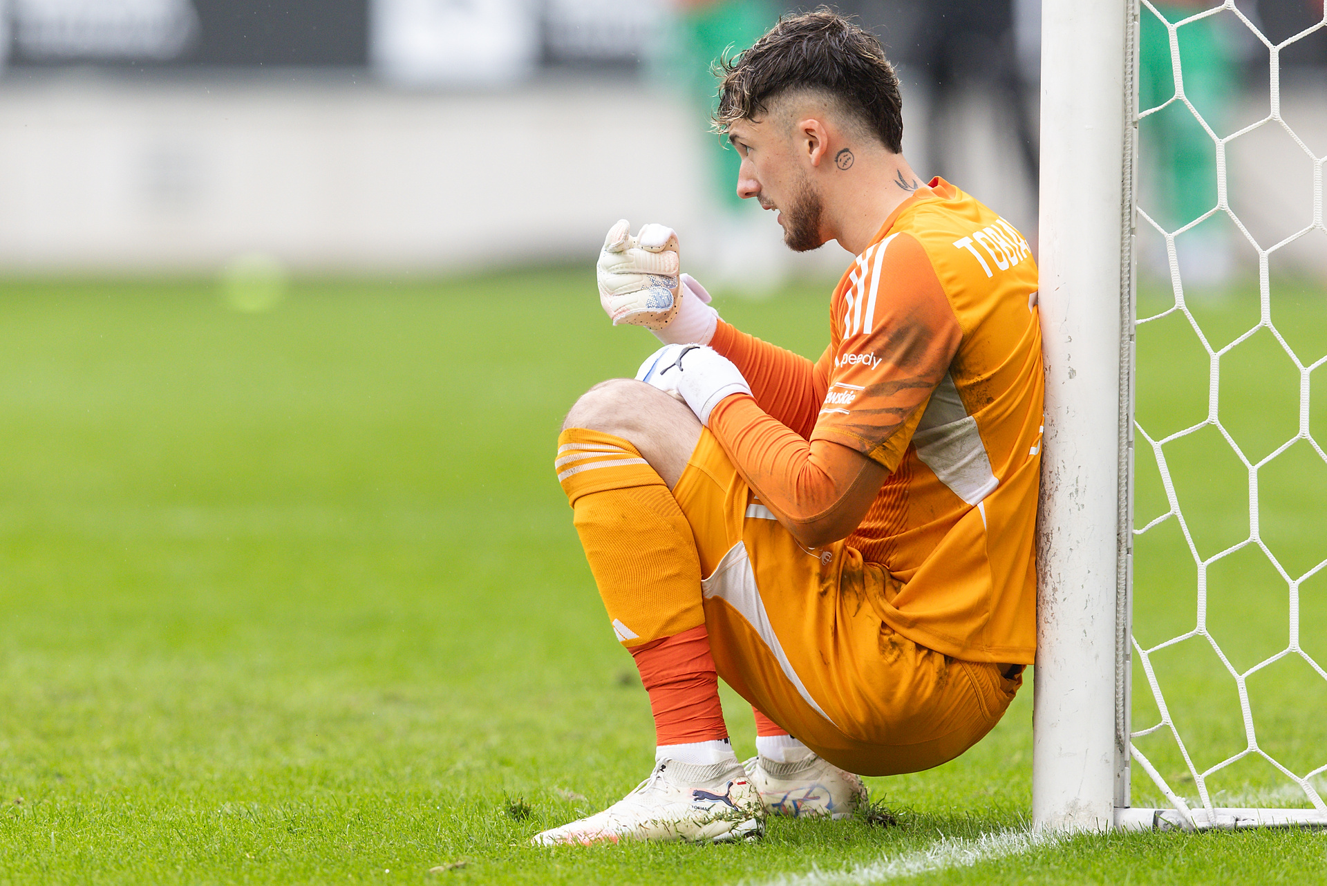 Legia wygrała, a Tobiasz wściekły. Tak zachował się po meczu [WIDEO]