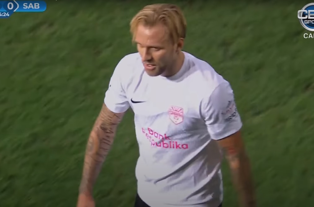 Puchacz zadebiutował w nowym klubie. Trener zmienił go w drugiej połowie [WIDEO]