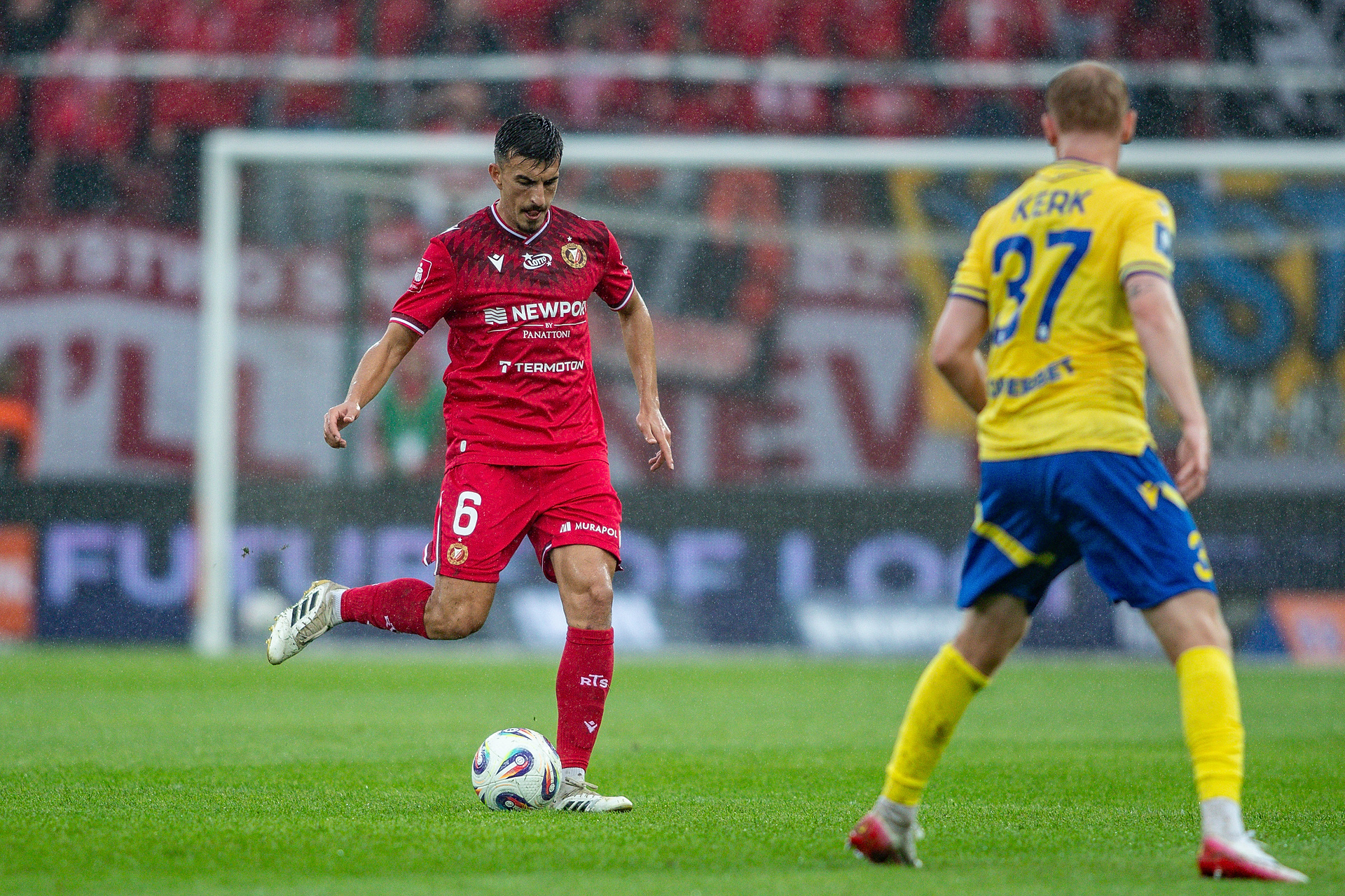 Kluczowe rozmowy w Widzewie. Agent Shehu przyleci do Polski