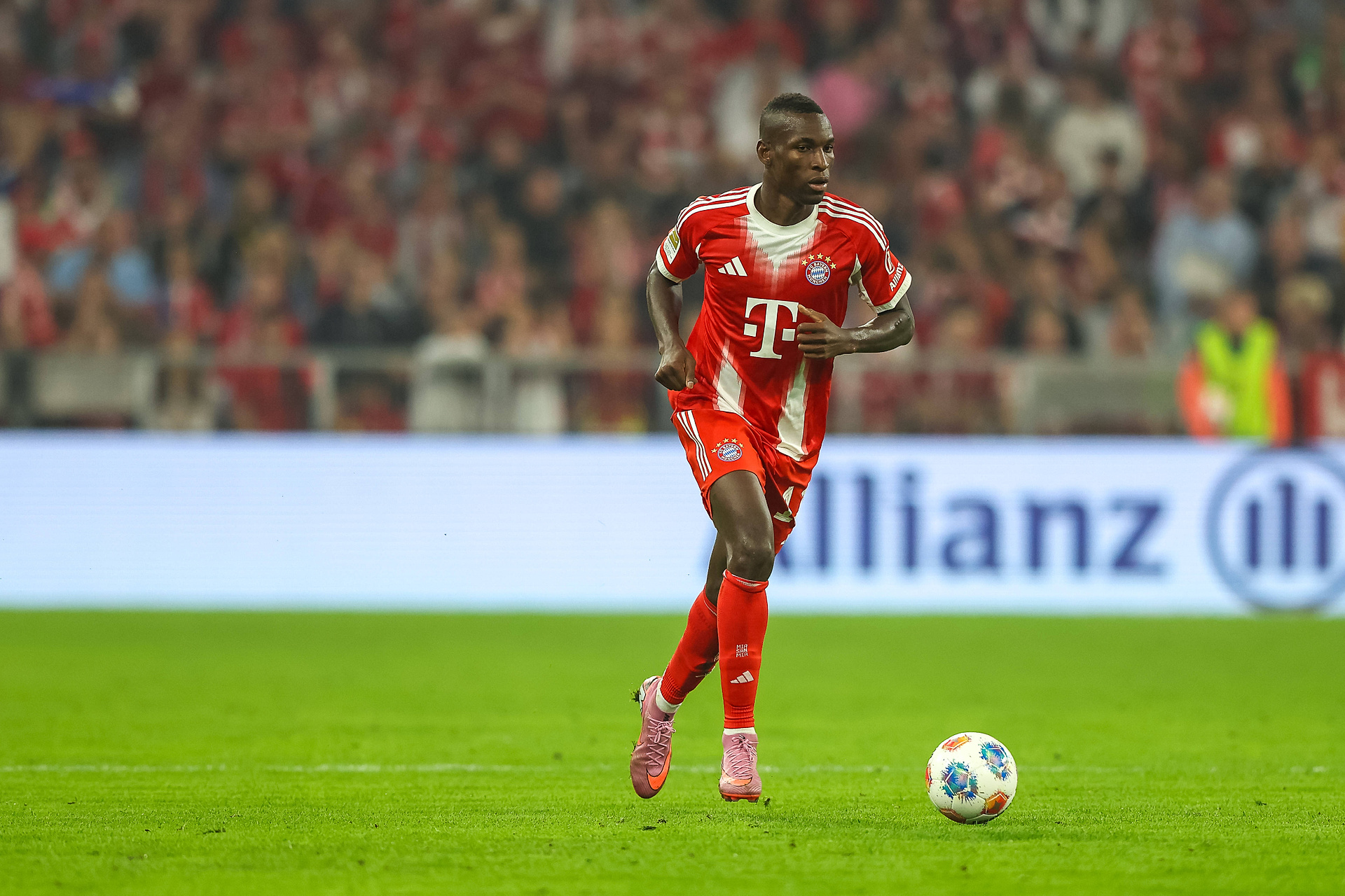 Niespodziewana przewaga Bayernu przed hitem LM. Kompany zaciera ręce