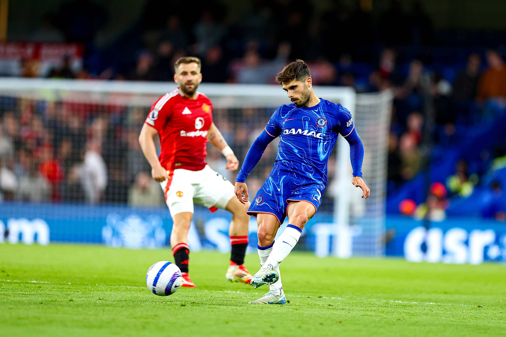 Man United pokonuje Chelsea! Dwie czerwone kartki w szalonym hicie [RELACJA]