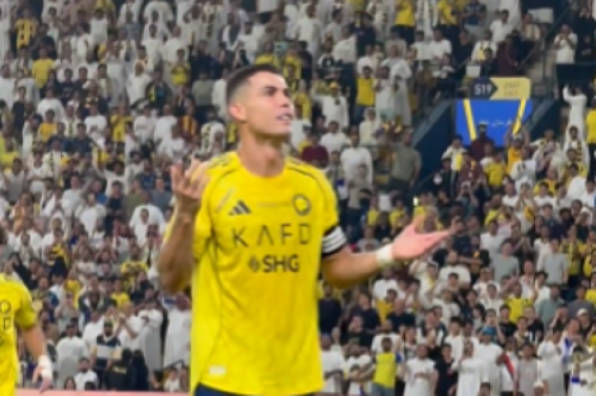Skandowali nazwisko Messiego. Ronaldo zamknął im usta [WIDEO]