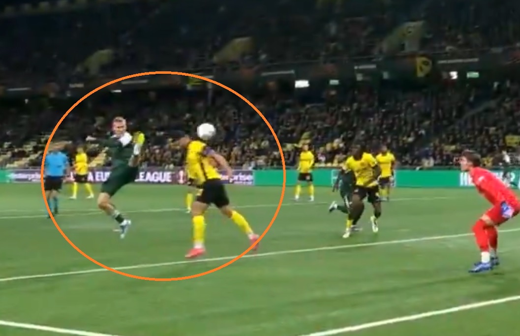 Świderski niczym Ibrahimović! Co za gol! [WIDEO]