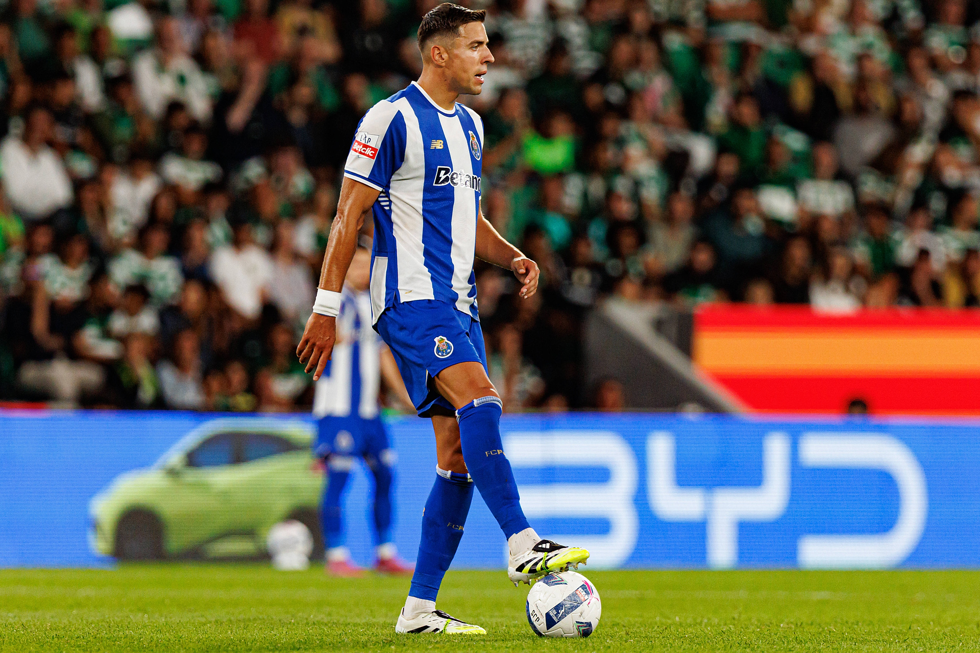 FC Porto - Crvena zvezda gdzie oglądać? Stream online i transmisja na żywo w TV z Ligi Europy (02.10.2025)