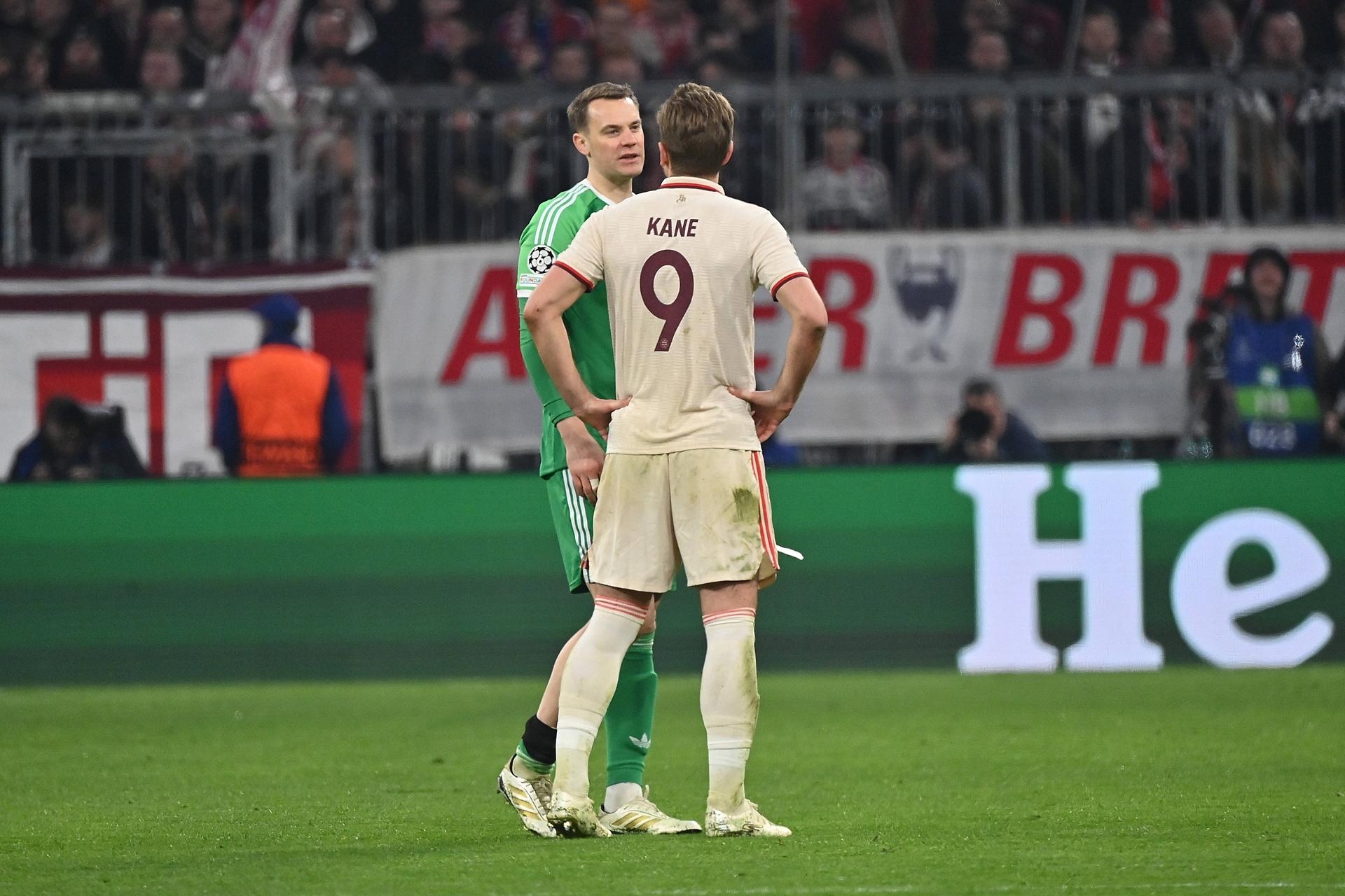 Neuer porównał Kane'a i Lewandowskiego. Zdecydowany werdykt