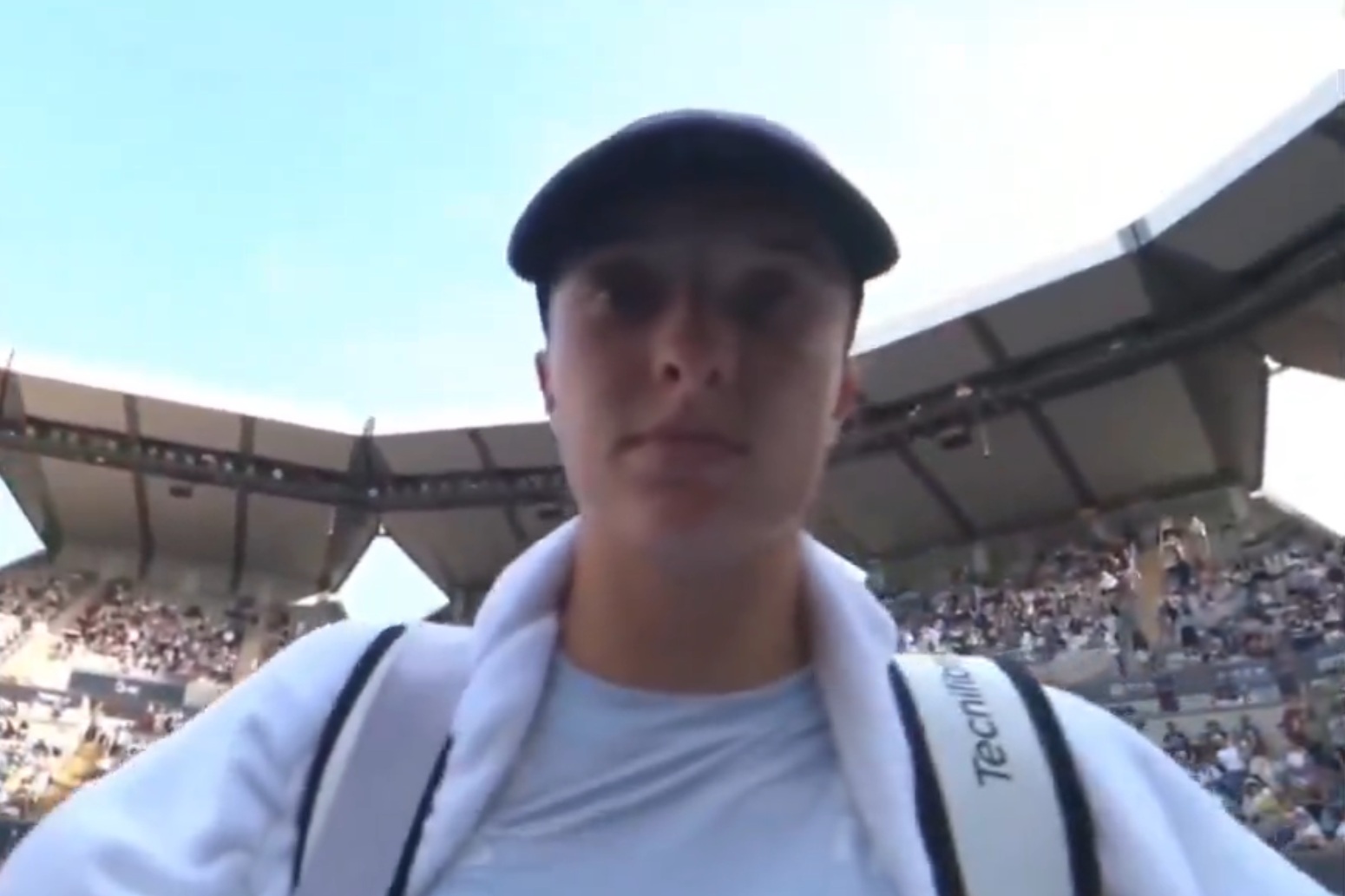 Świątek rozbroiła po meczu. Nie wiedziała, co robić. "Przepraszam" [WIDEO]