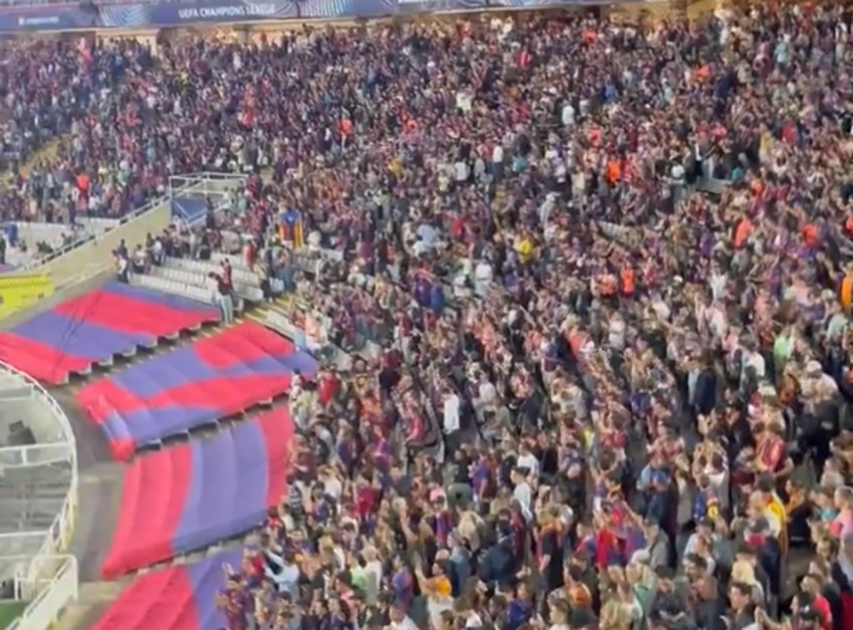 "S***wysyn". Legenda pod ostrzałem na meczu Barcelony [WIDEO]