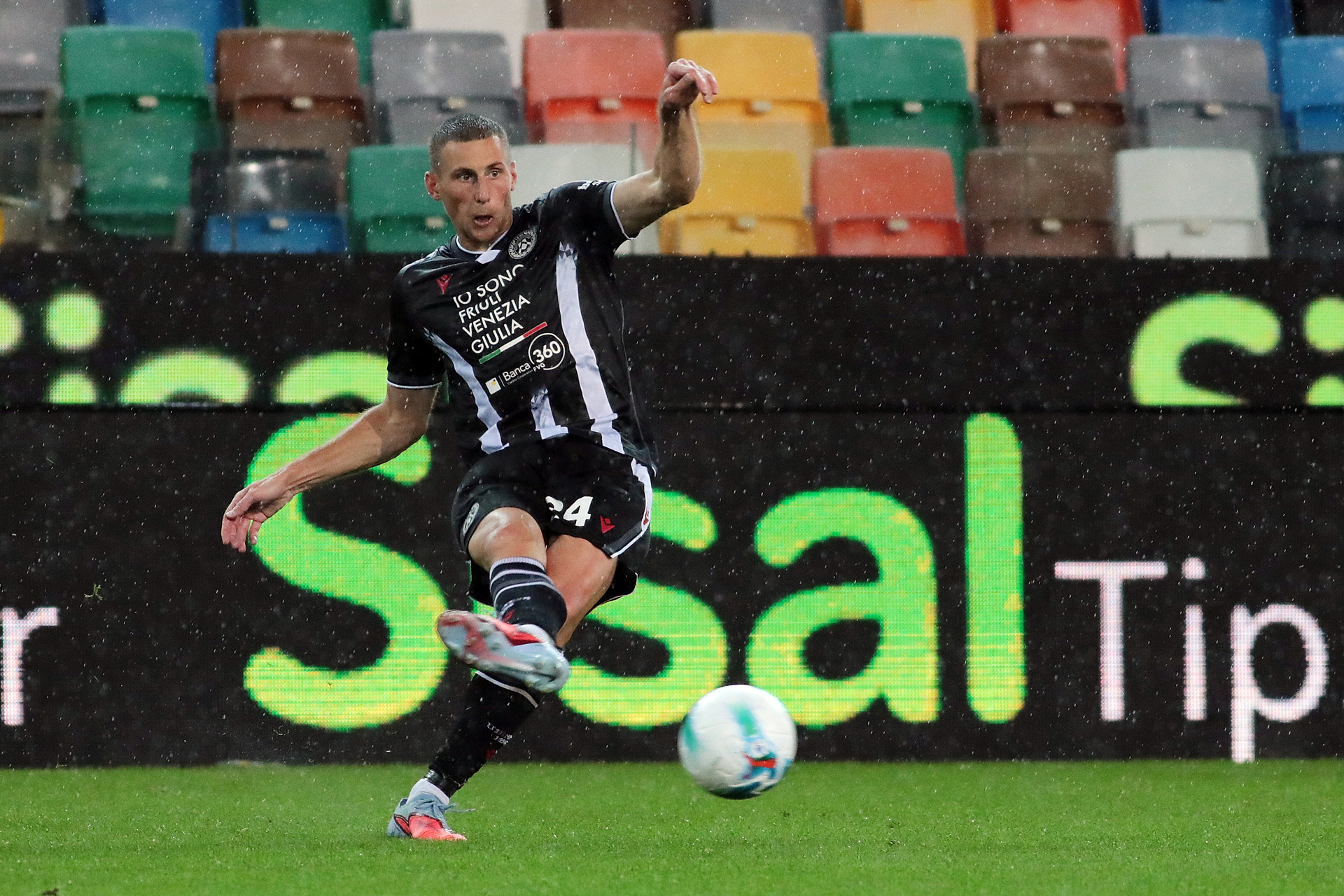 Reprezentant Polski chwalony w Serie A. "Biega praktycznie wszędzie"
