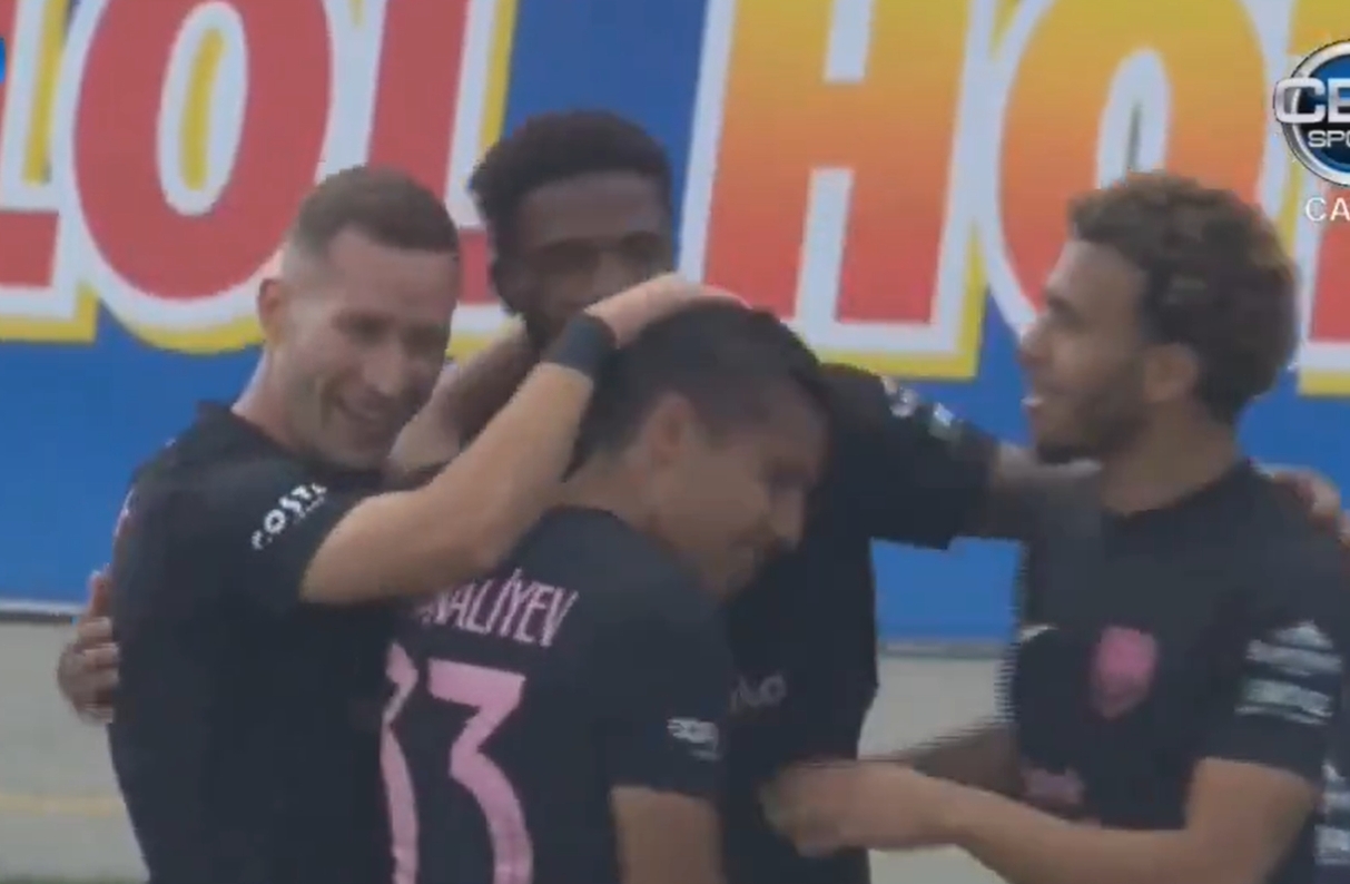 Wow! Co za gol kolegi Puchacza. Można oglądać bez końca [WIDEO]