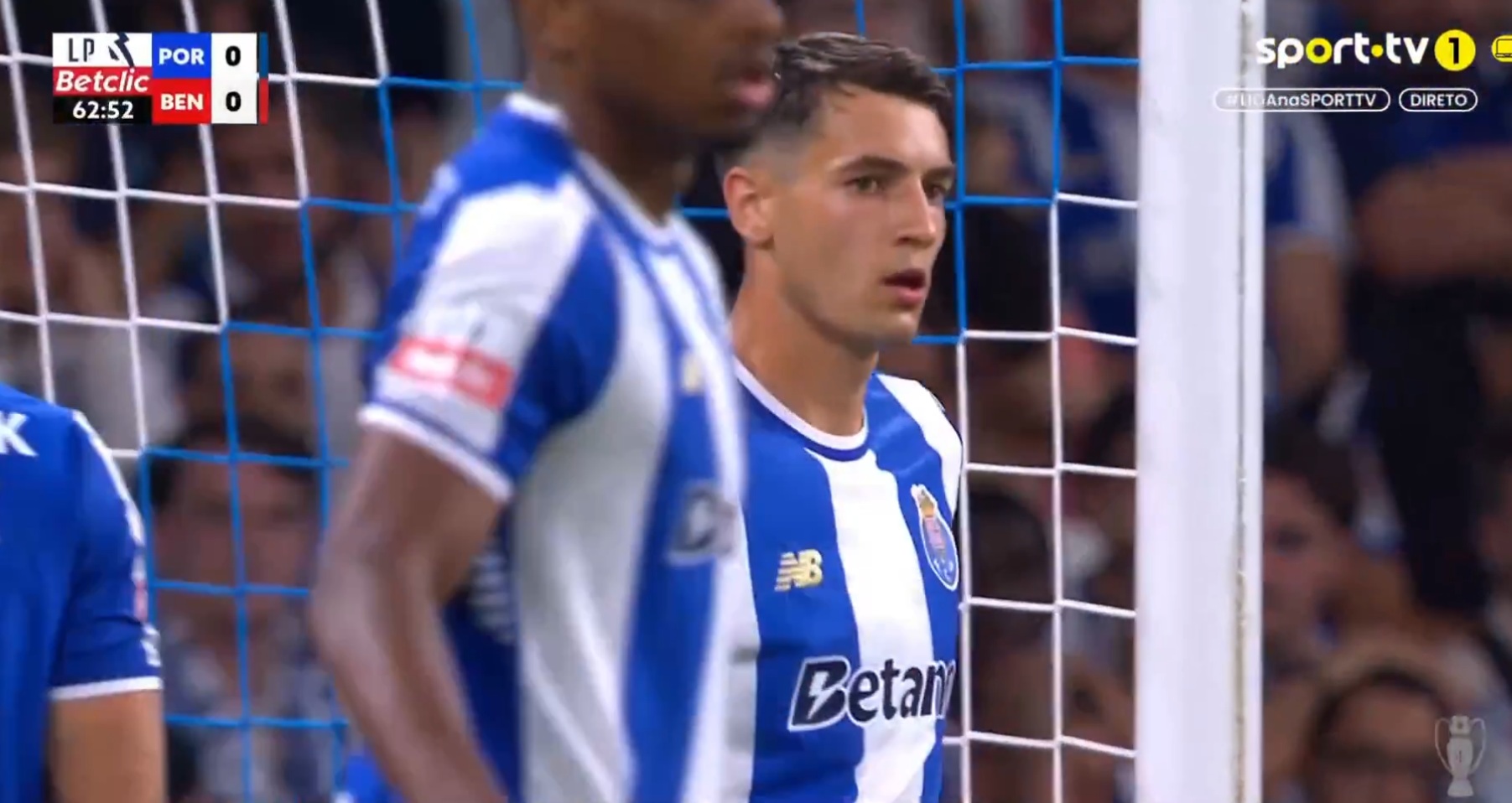 Kiwior o włos od samobója w hicie. Mourinho wrócił do Porto