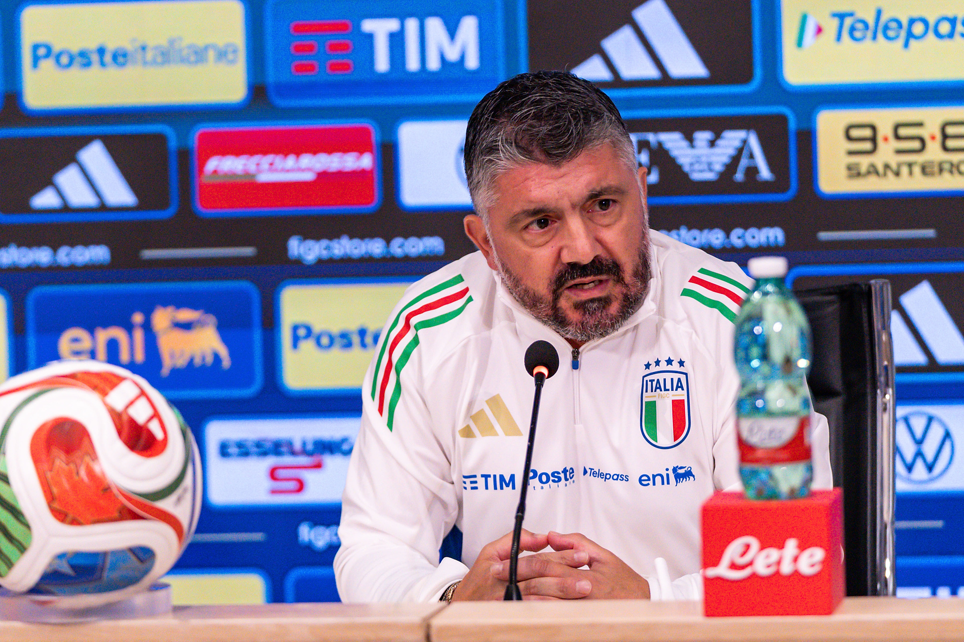 Cannavaro objął Uzbekistan. Reakcja Gattuso rozbraja. "Co jest, ku**a?"