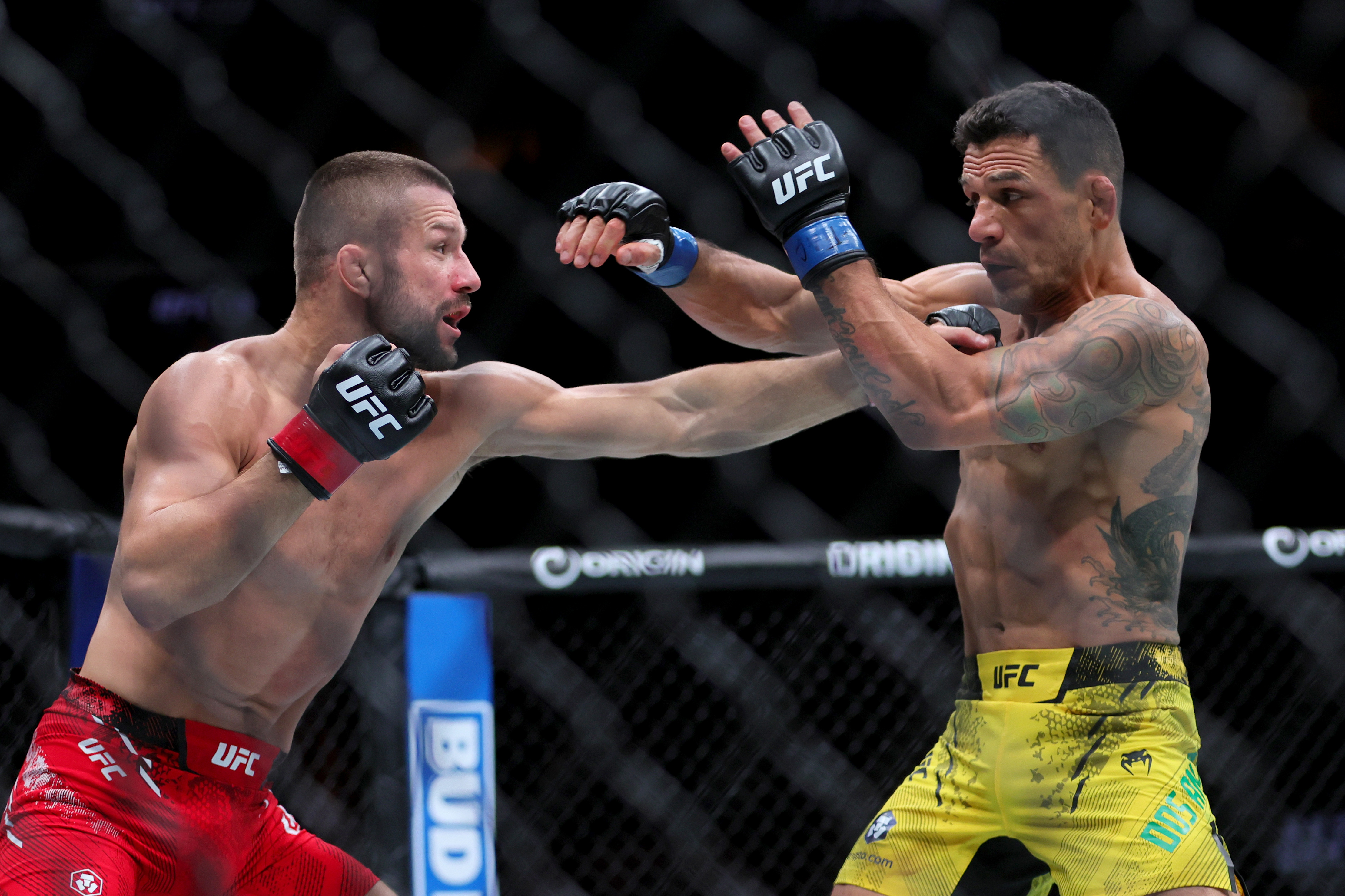 Gamrot - Oliveira: gdzie oglądać za darmo? Transmisja UFC Rio (11.10.2025)