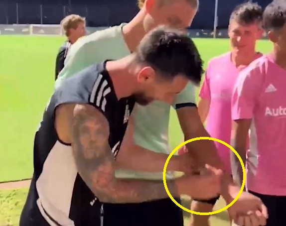 Dostał podpis od Messiego. Oto, co zrobił z nim później [WIDEO]