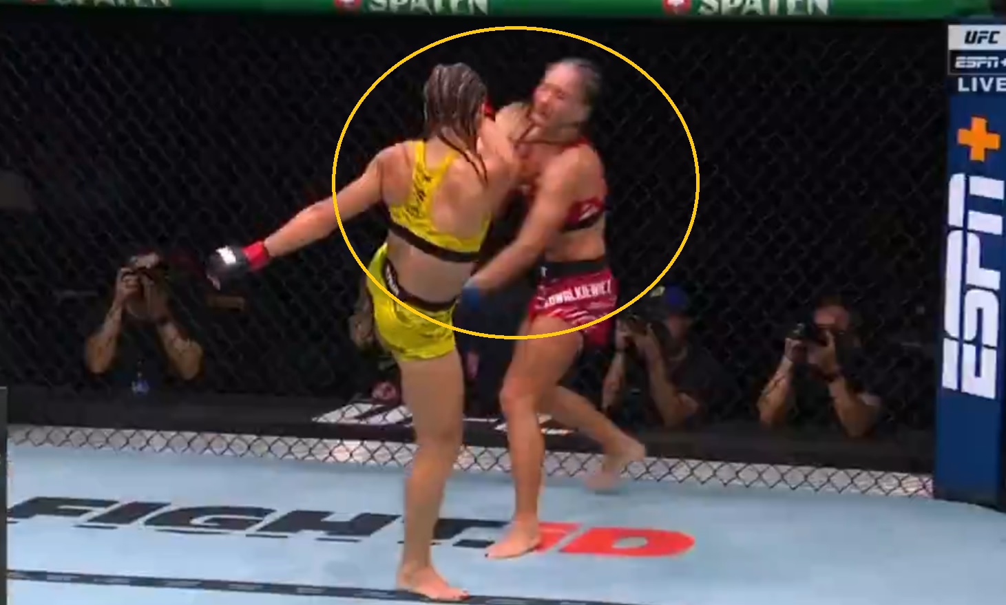 Kowalkiewicz rozbita! Różnica klas w UFC [WIDEO]