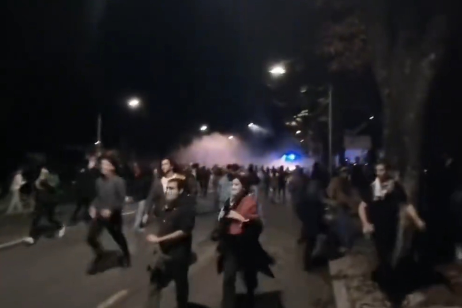 Zamieszki w eliminacjach MŚ. Tysiące wyszły na ulice [WIDEO]