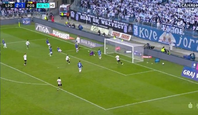 Szalony hit Ekstraklasy! Dwa gole w końcówce