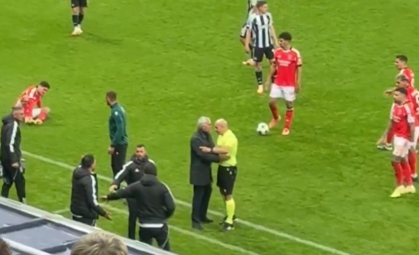 Tak Mourinho zachował się wobec Marciniaka. "Niesamowity autorytet" [WIDEO]