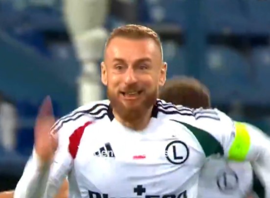 Przełamanie Legii! Bomby Augustyniaka pogrążyły Szachtara [WIDEO]