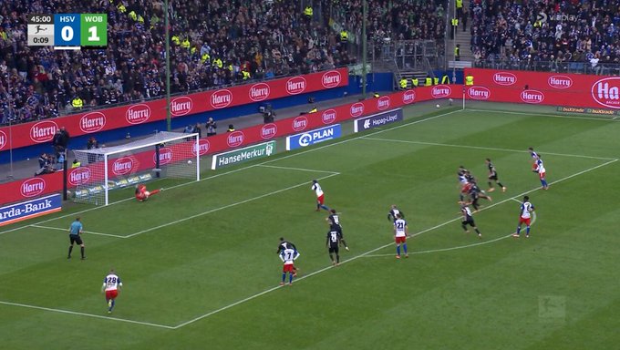 Grabara obronił karnego. Błysk Polaka w Bundeslidze [WIDEO]
