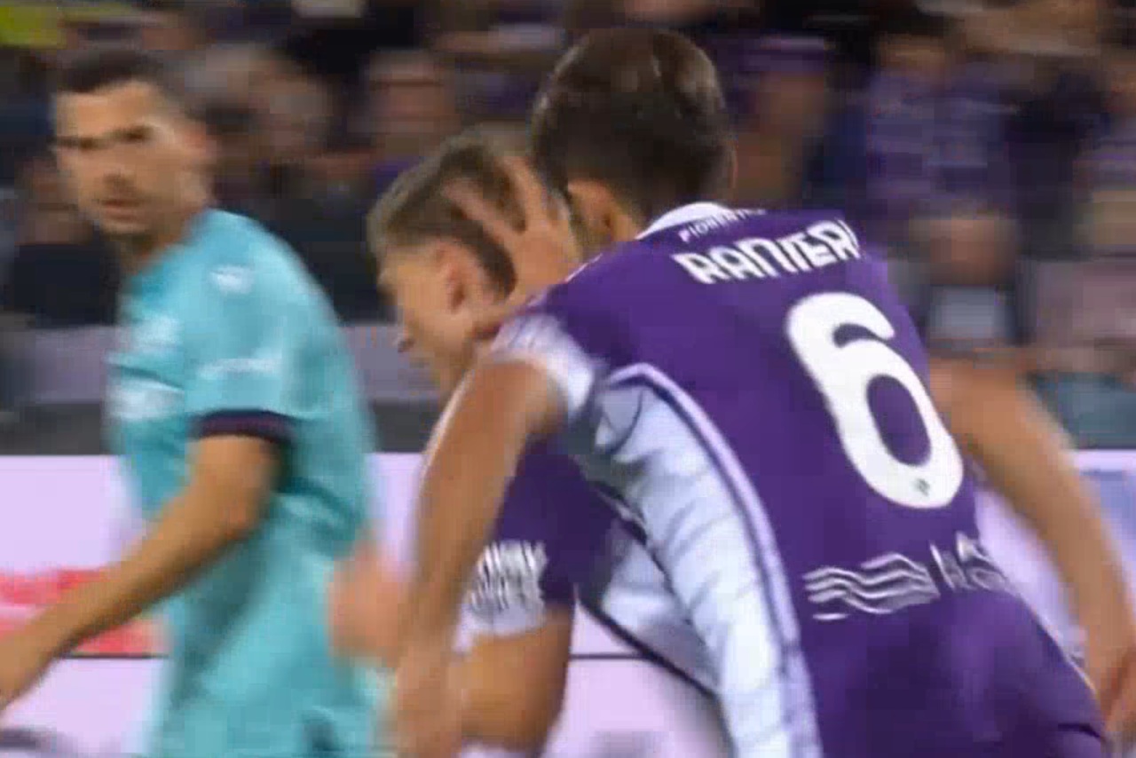 Skorupski wpuścił dwa karne. Fiorentina w euforii