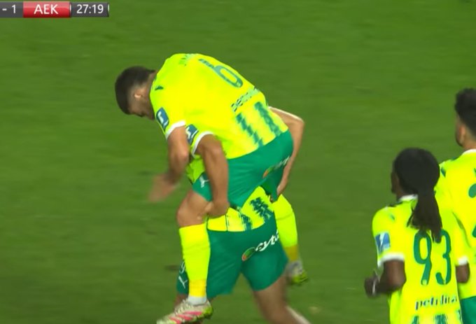 Polacy oszaleli! Gol sezonu, bramka w finale, wyczekiwane przełamanie [POLACY ZA GRANICĄ]