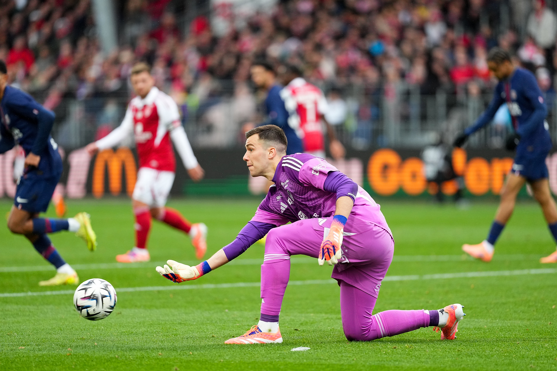 "Słaby jak zawsze". Polski bramkarz w ogniu krytyki. I to mimo czystego konta