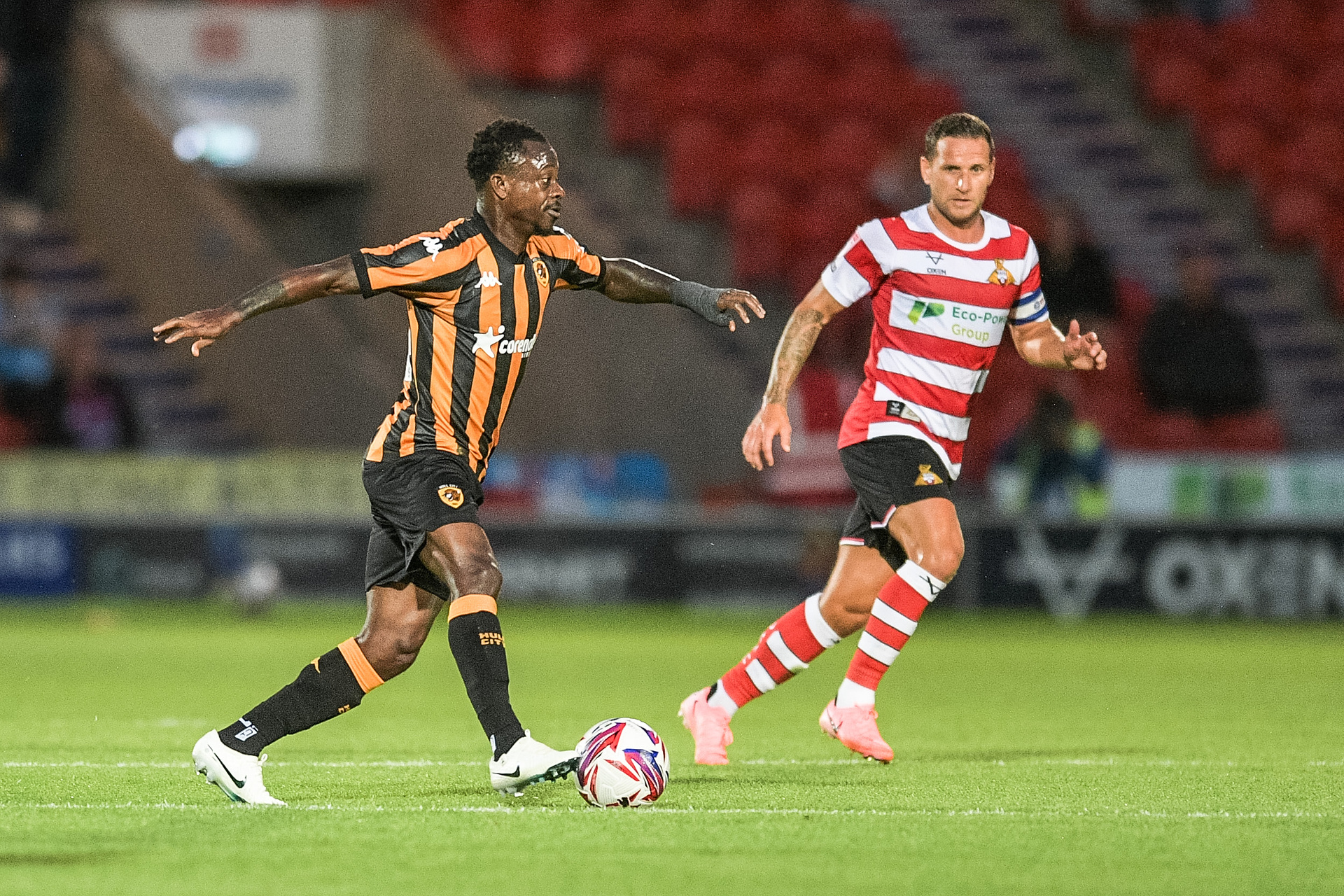 Łączono go z Barceloną, teraz wrócił na boisko po roku. Nie do wiary, gdzie gra