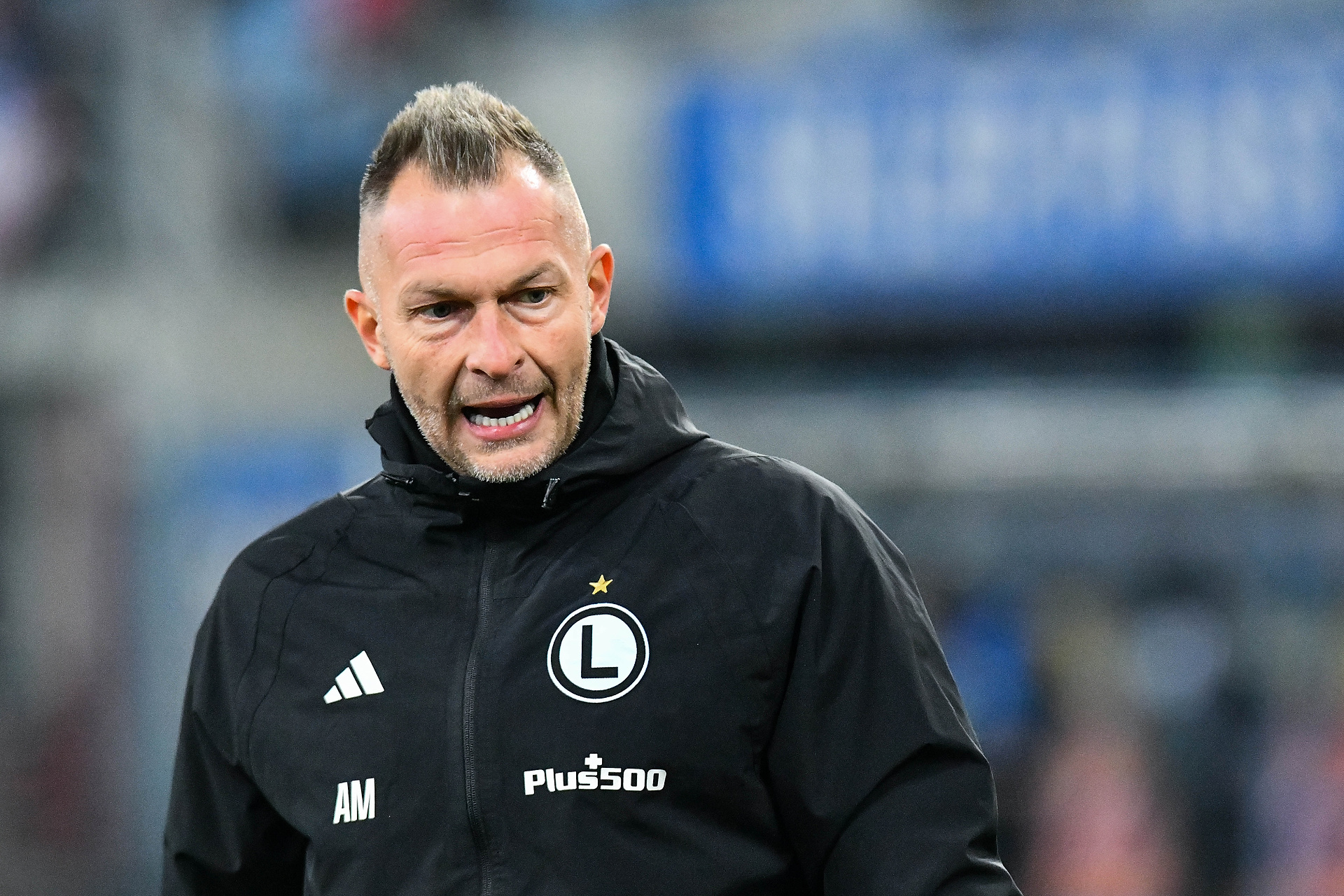 Skandal pod Warszawą. Malarz dodał bulwersujący wpis. "Żeby kraść piłkę dzieciom? Serio?!"