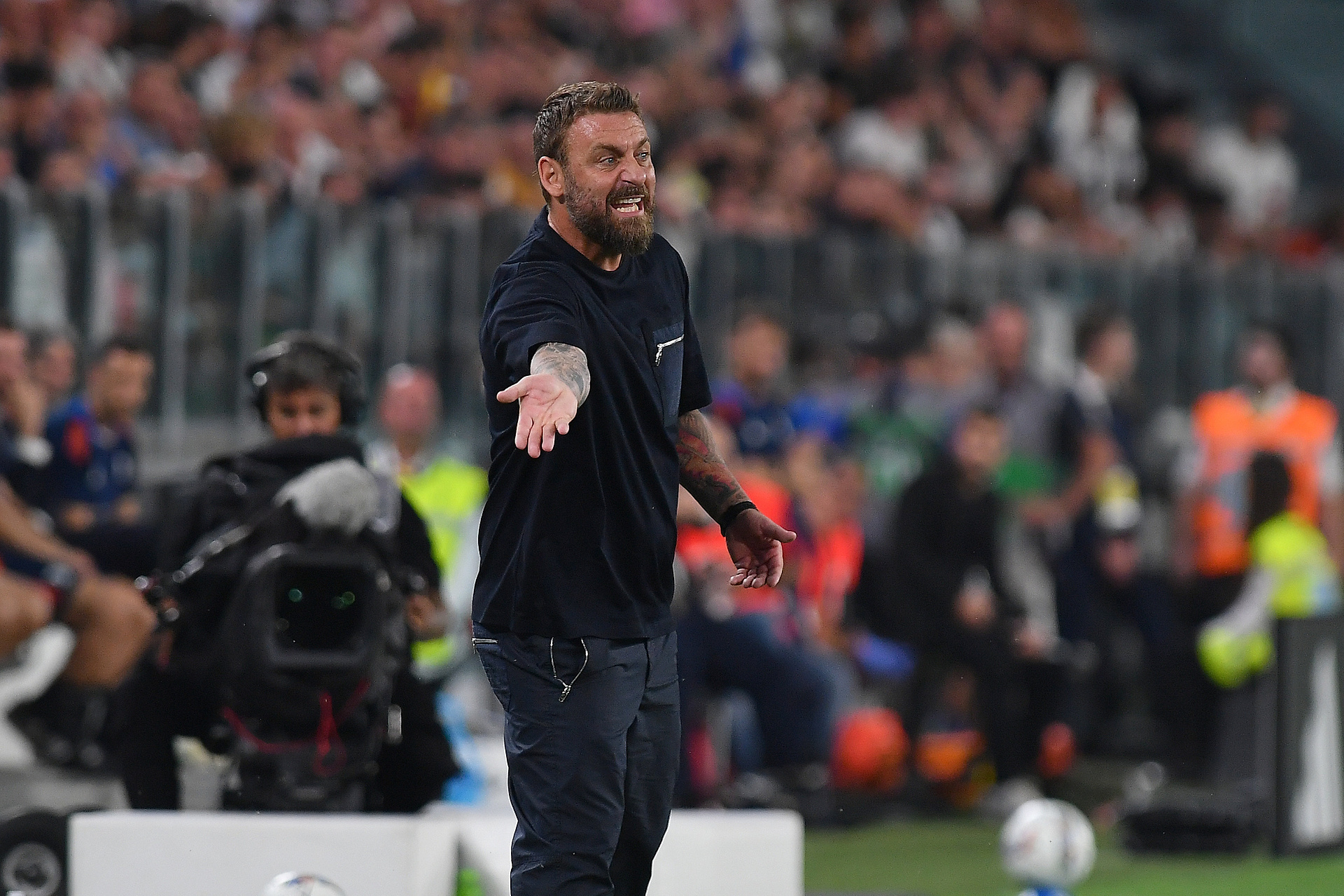 Włoska legenda o krok od powrotu na ławkę. Negocjacje na finiszu