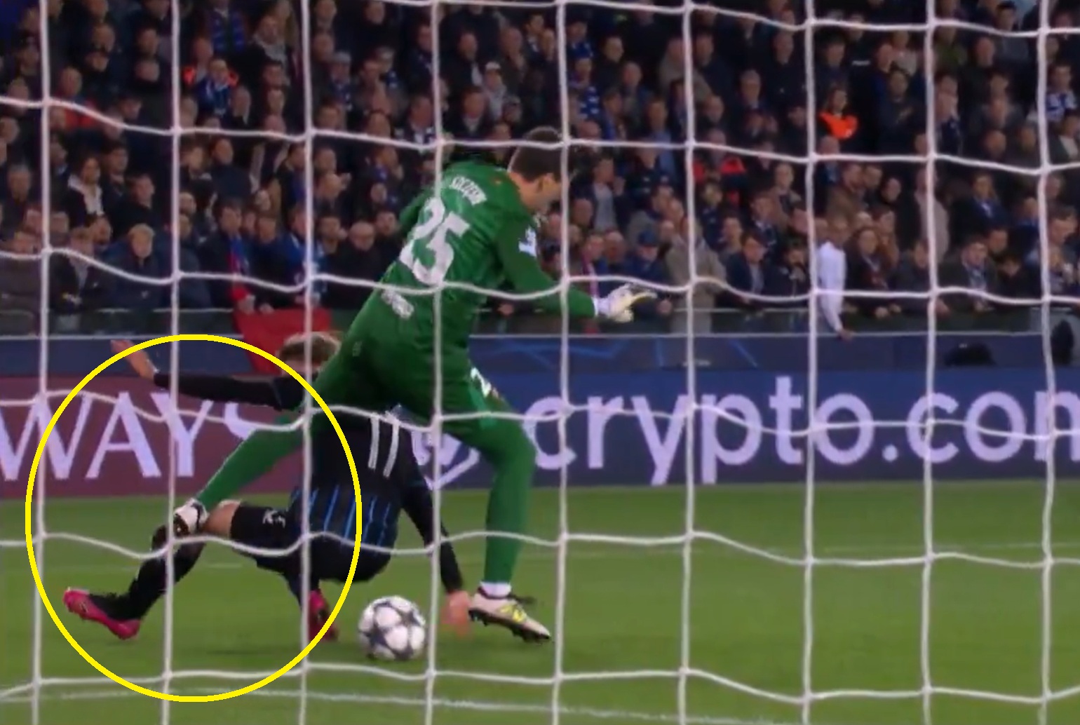 Aż huczy po kontrowersji ze Szczęsnym. Mocne słowa o decyzji Taylora